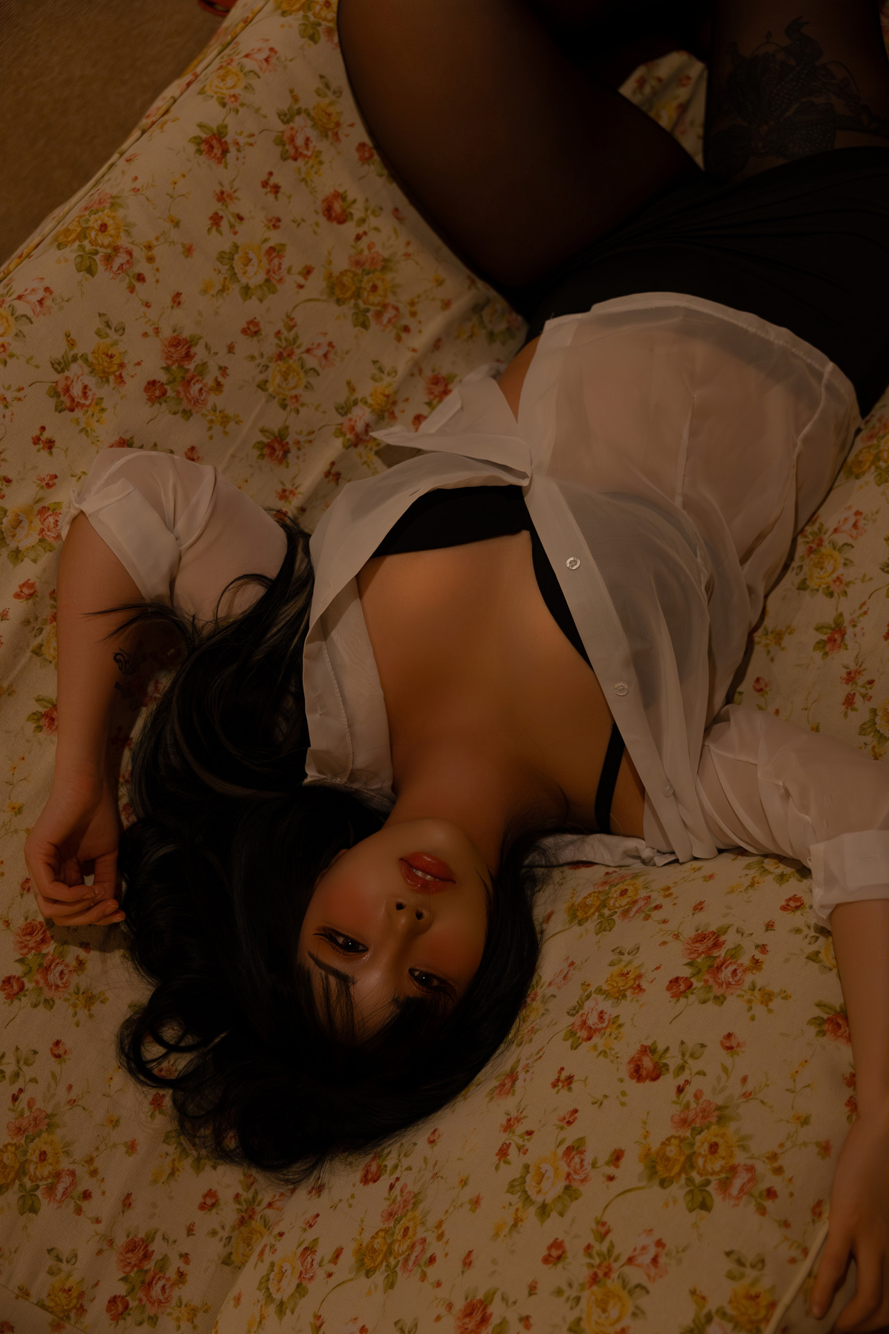 Lee Yuin 유인, Photobook ‘Girl Next Door’ Set.02