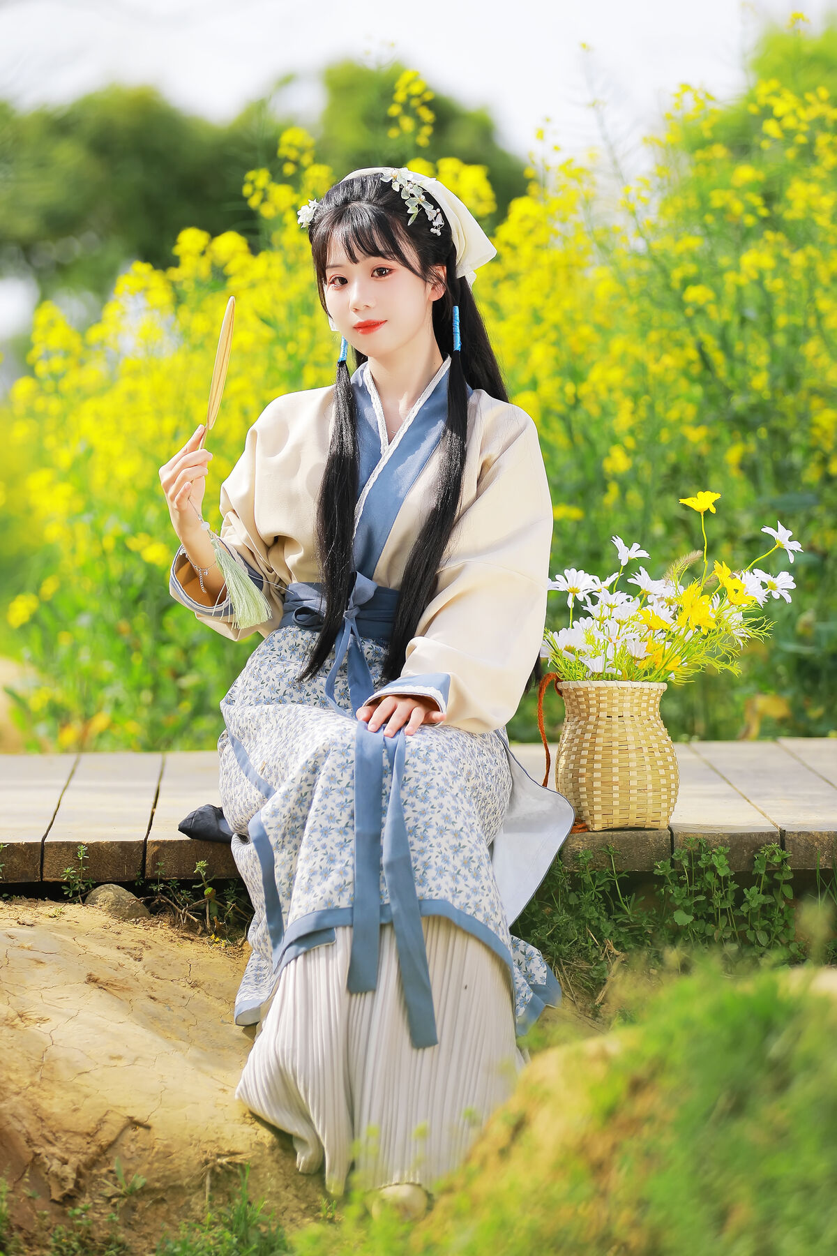 YiTuYu艺图语 Vol.8416 周周Ay (26P)
