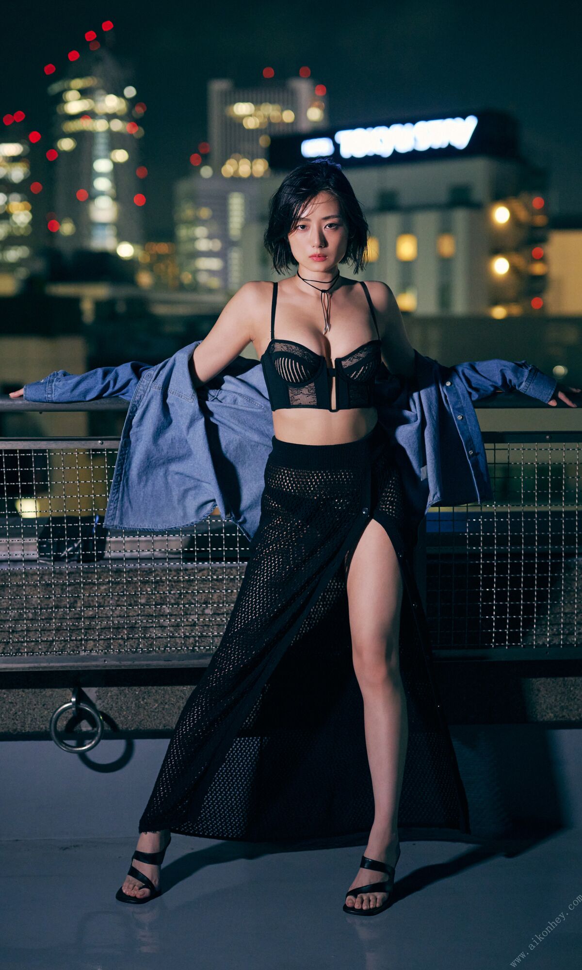 JP Moemi Katayama 片山萌美 – 街に生きる 週プレ PHOTO BOOK (65P)