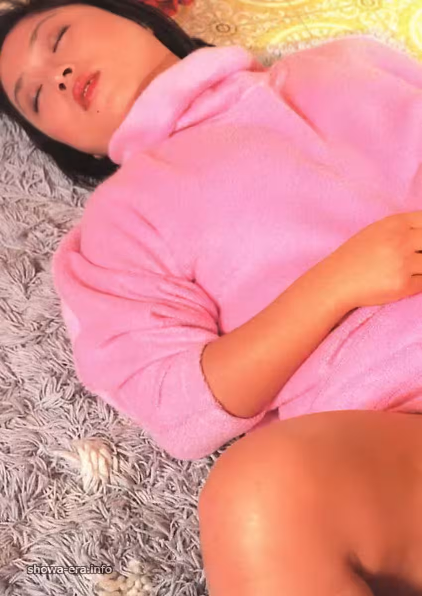 Porn star in Ura-Books 愛人願望貓目少女 (58P)