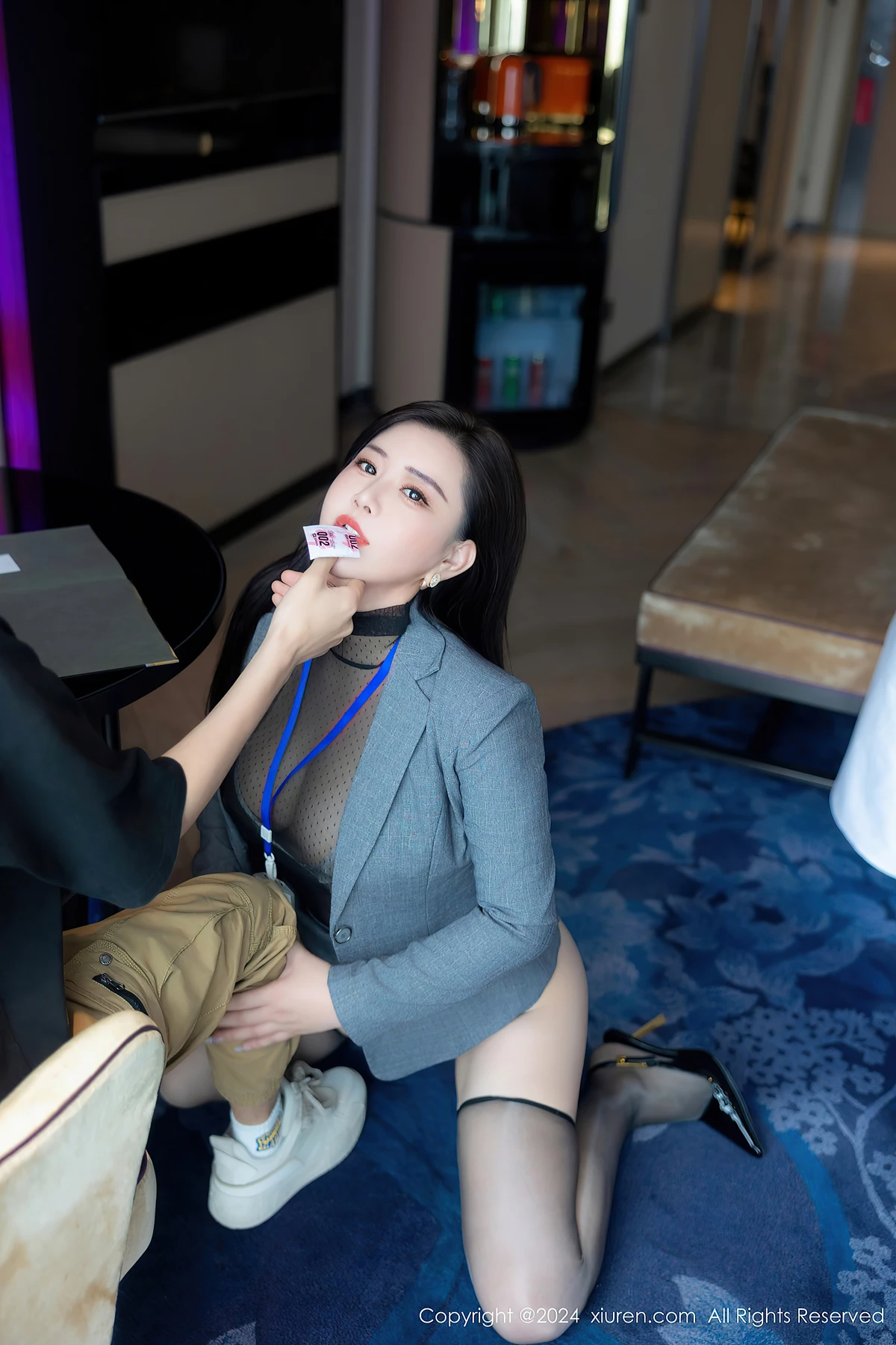 XiuRen秀人网 No.8712 王婉悠Queen