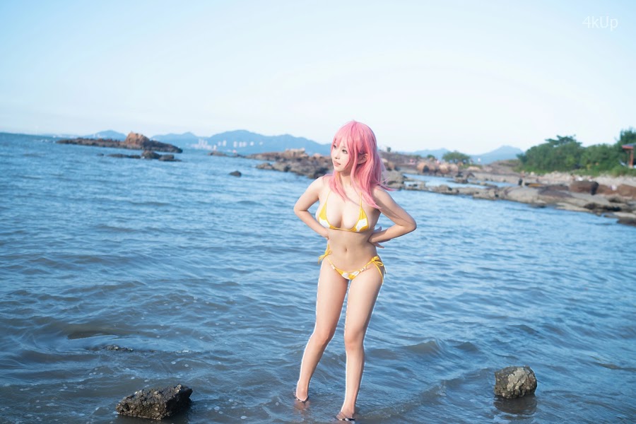 Coser@七七娜娜子 穗香泳衣