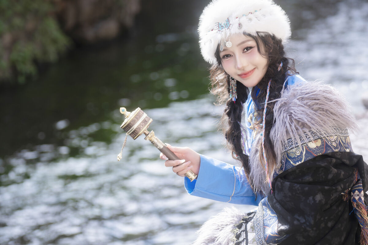 YiTuYu艺图语 Vol.8405 小赢 (32P)