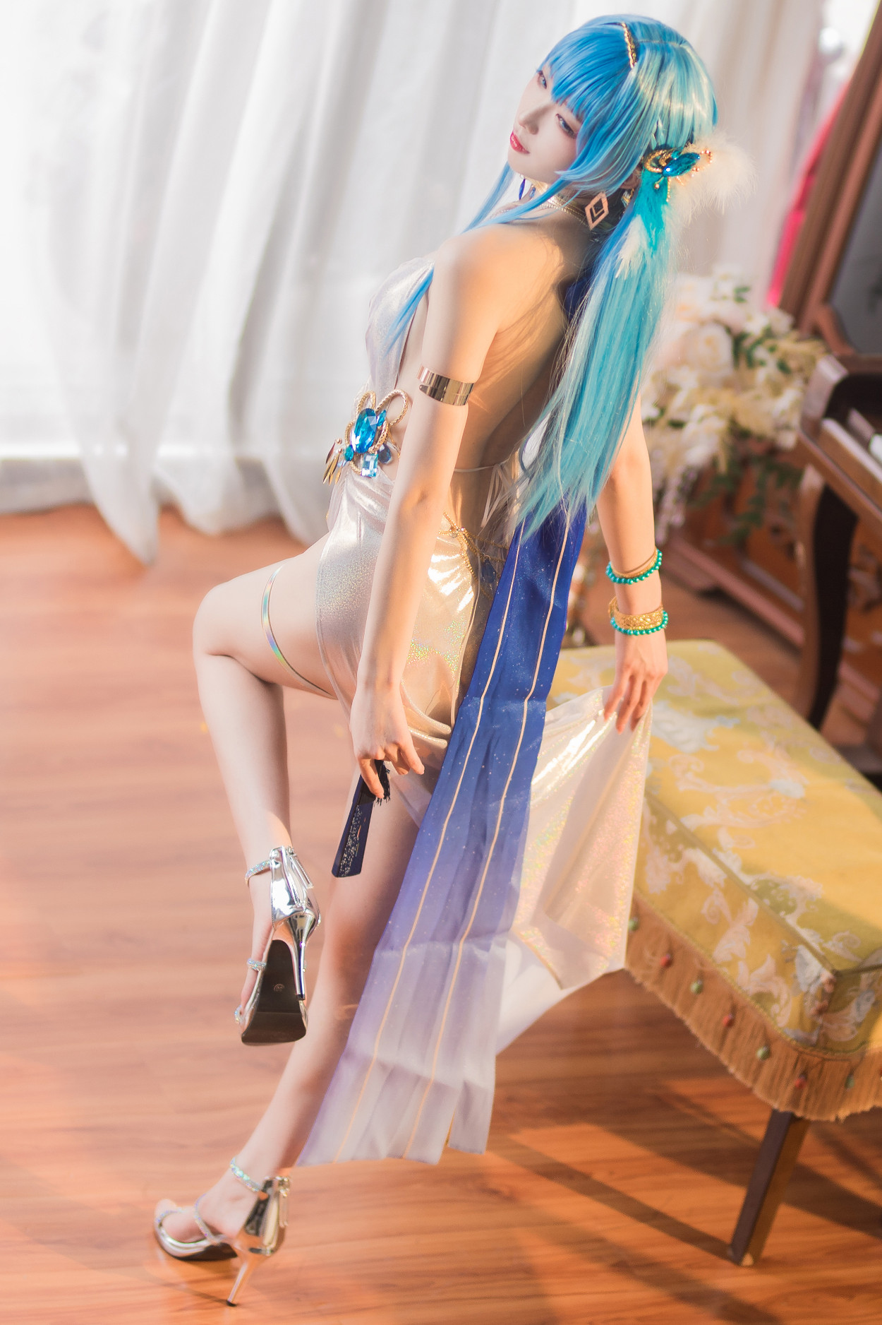 Cosplay 封疆疆v NIKKE 胜利女神 海伦娜(40P)