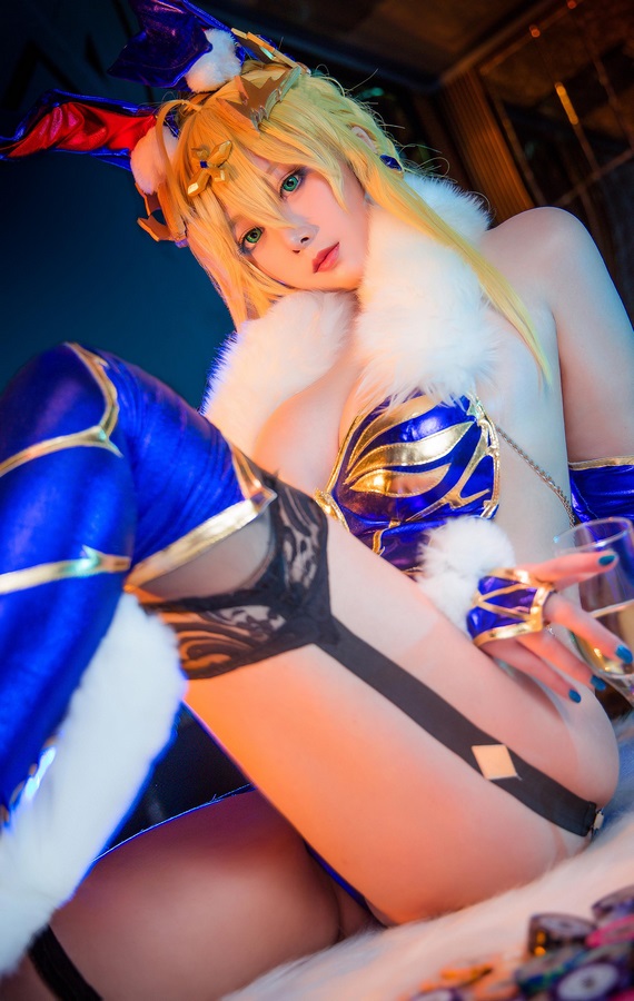 Defeat the bunny queen 念念