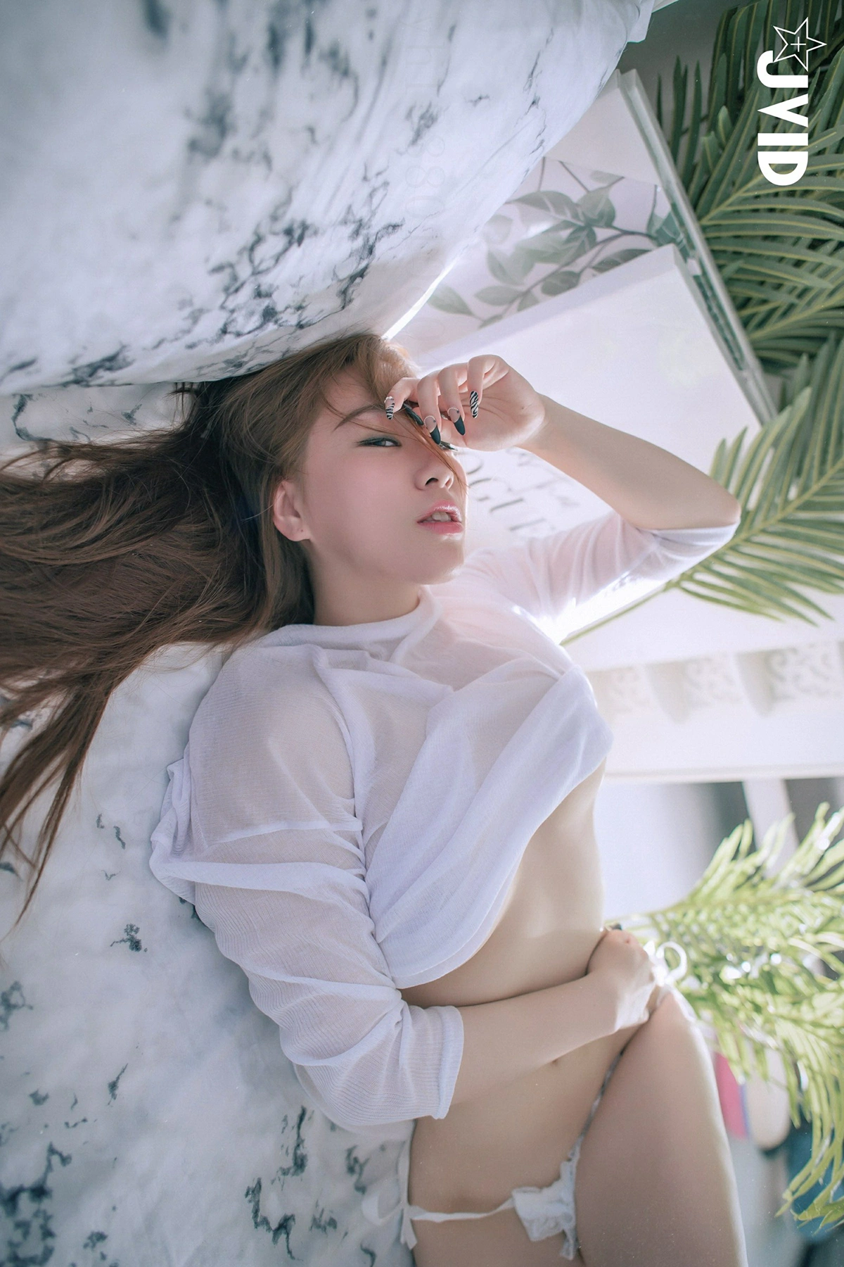 JVID Julie藏獒 H罩杯巨乳藏獒，回國後的性感絕美首發 Set.01