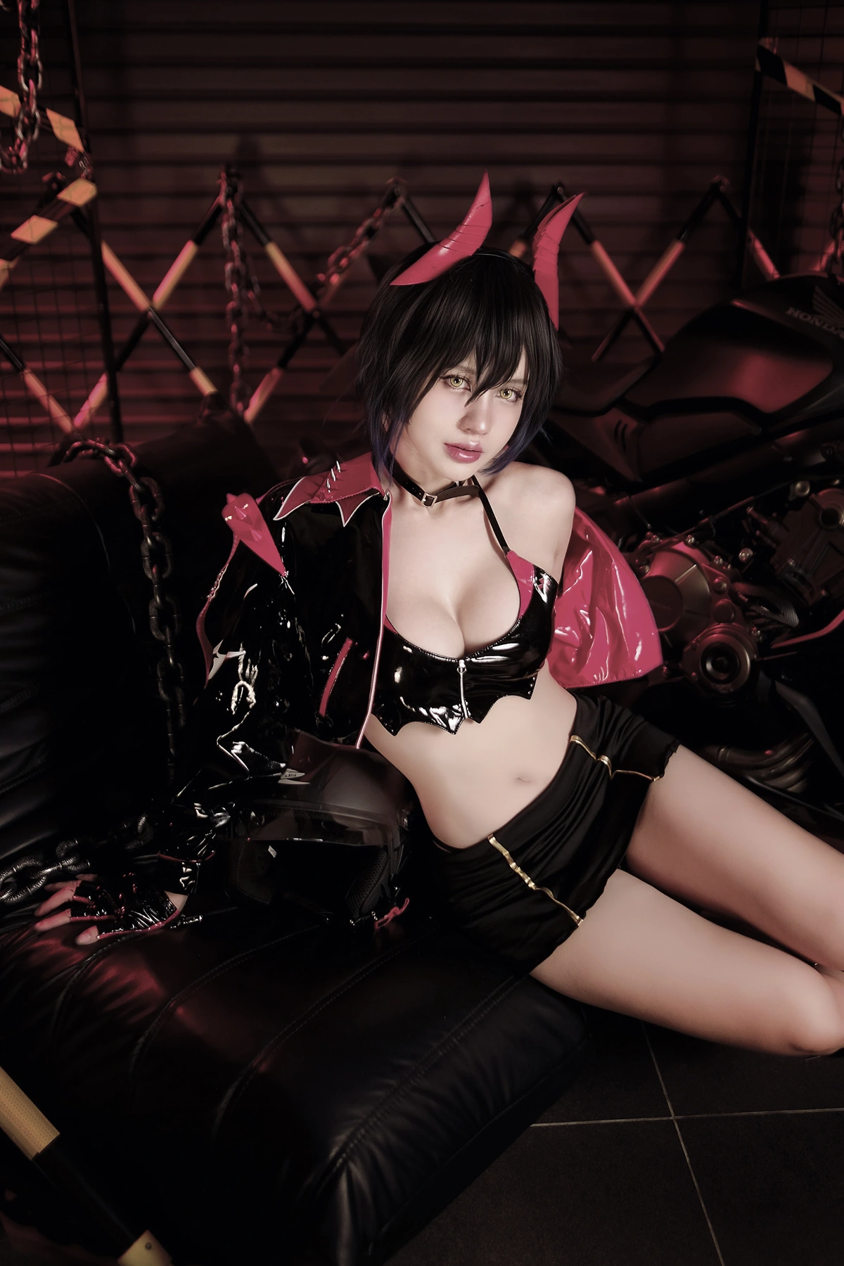 Cosplay PingPing平平 – Rossana NIKKE