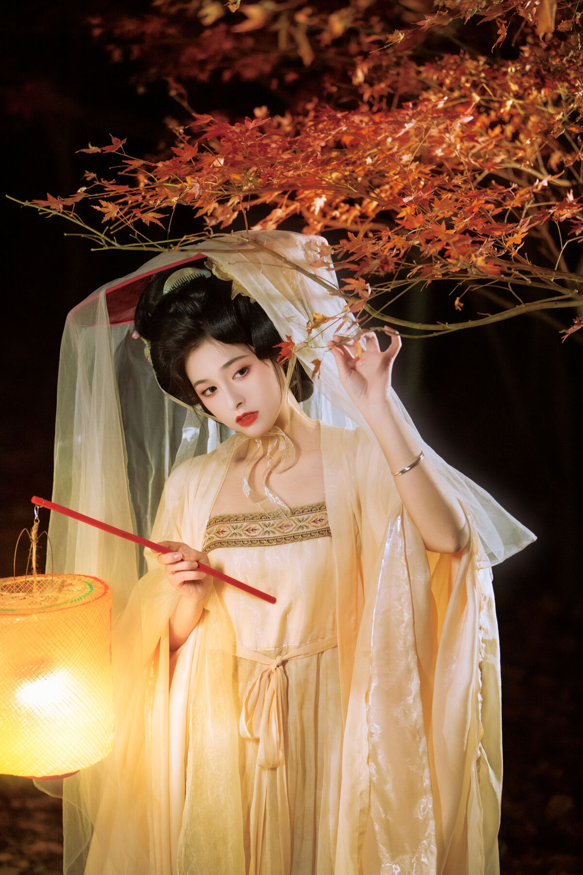 YiTuYu艺图语 Vol.8418 恬恬圈圈 (26P)