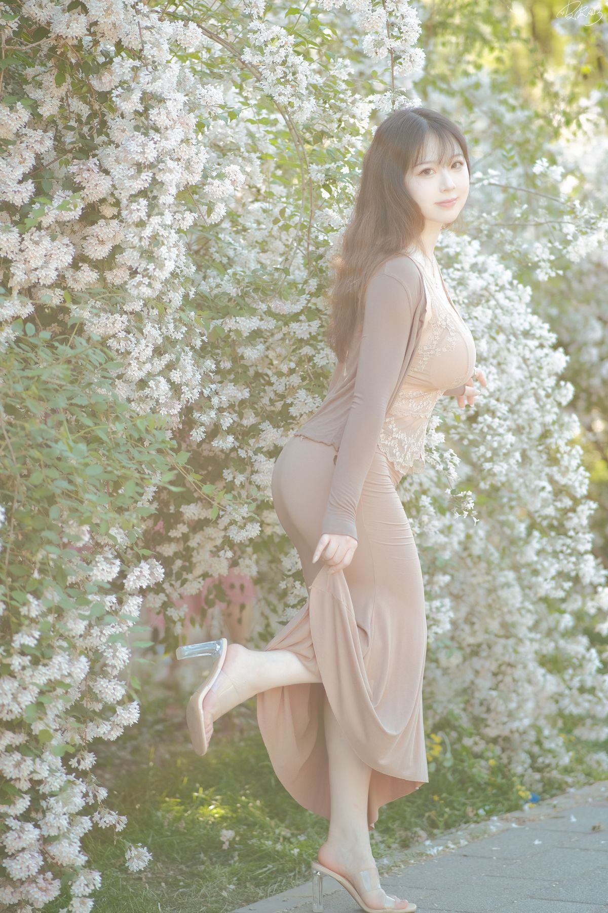 Coser@皮皮奶可可爱了啦 – 猥实人妻 (55P)