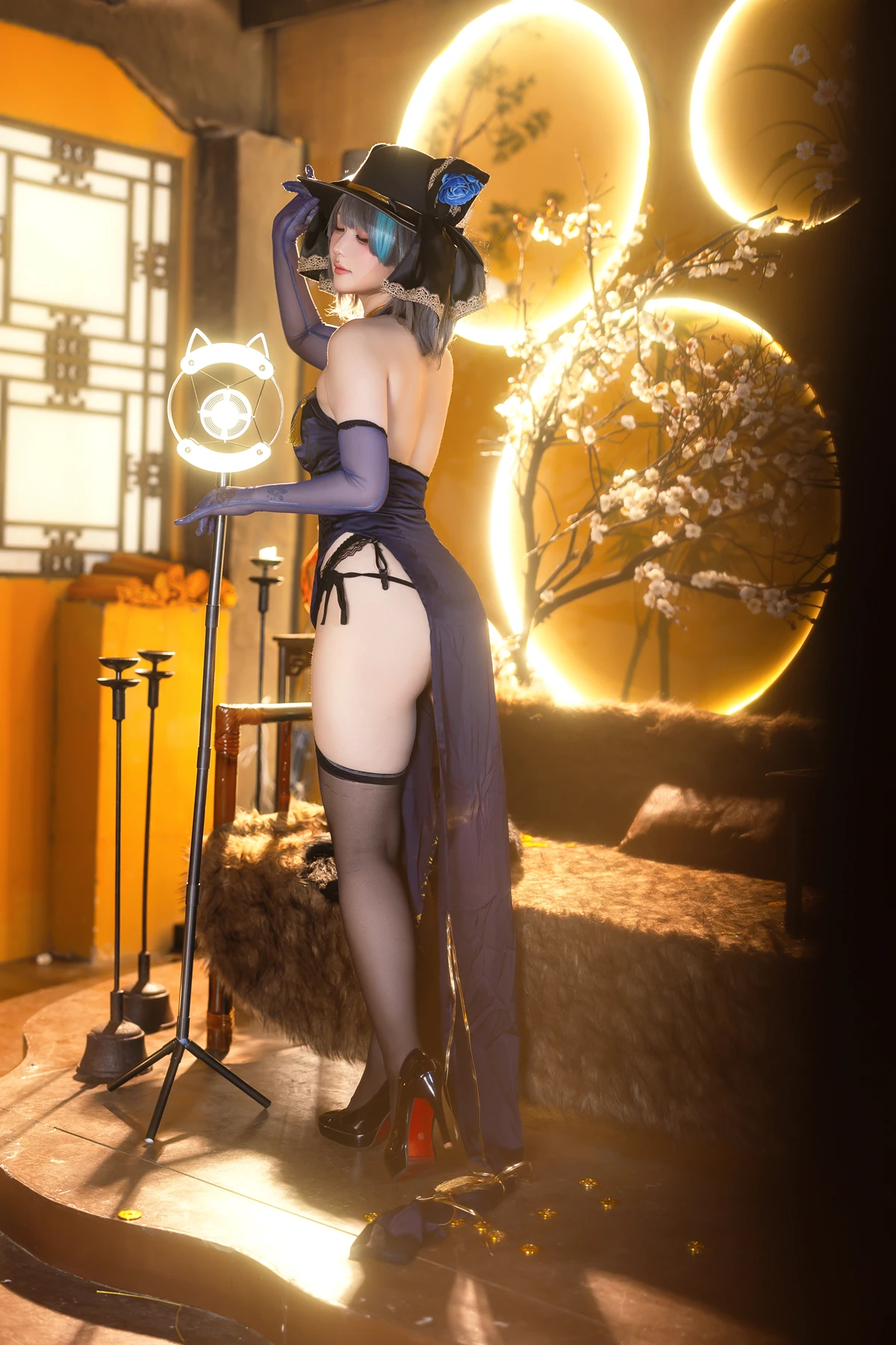 Cosplay 屿鱼 – 金装猫猫头