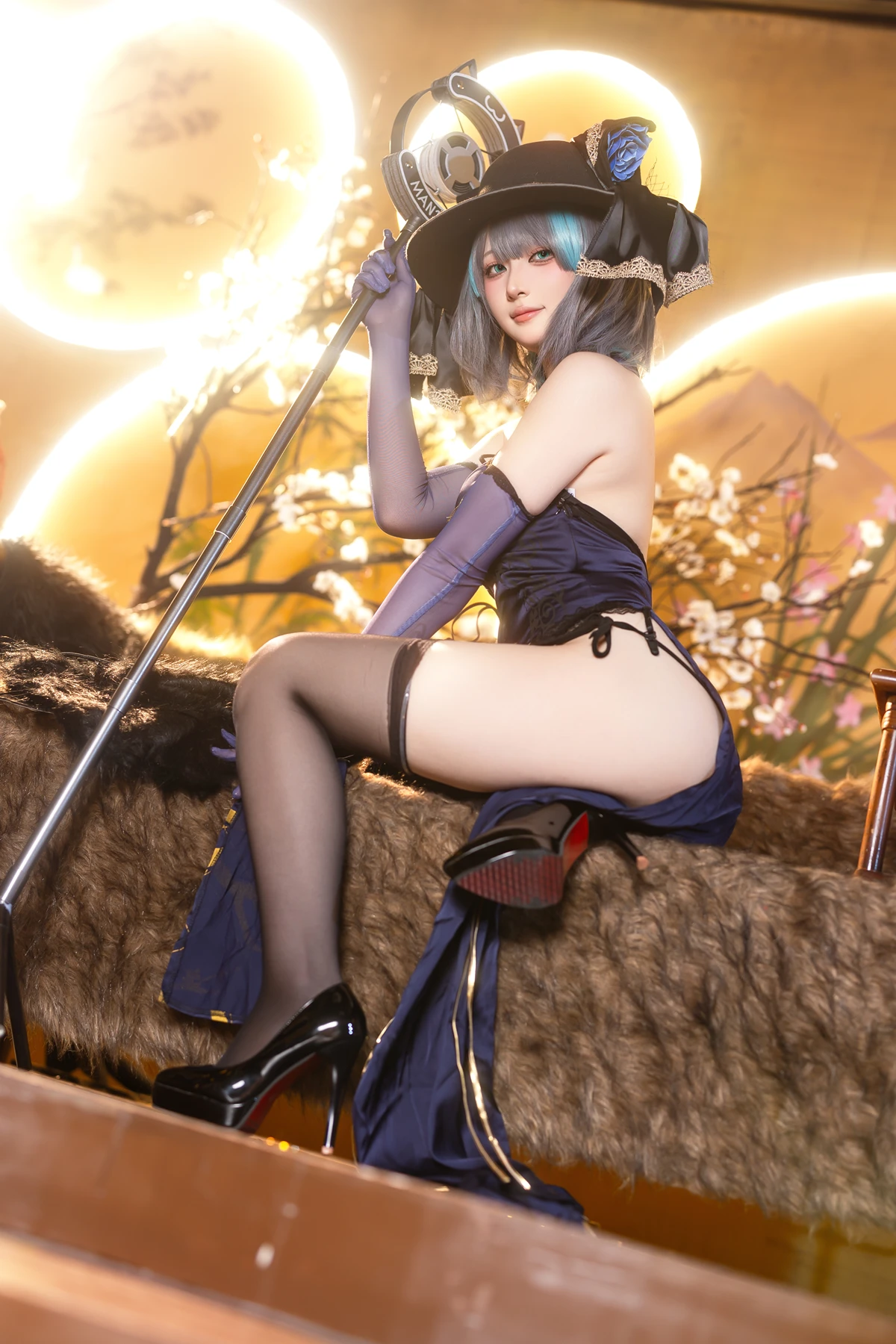 Cosplay 屿鱼 – 金装猫猫头