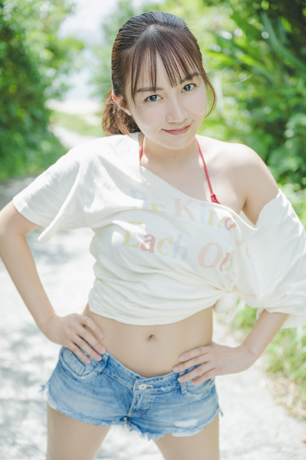 Kuroki Hikari 黒木ひかり, 漫画アクションデジタル写真集 「たまには海辺で」 Set.01