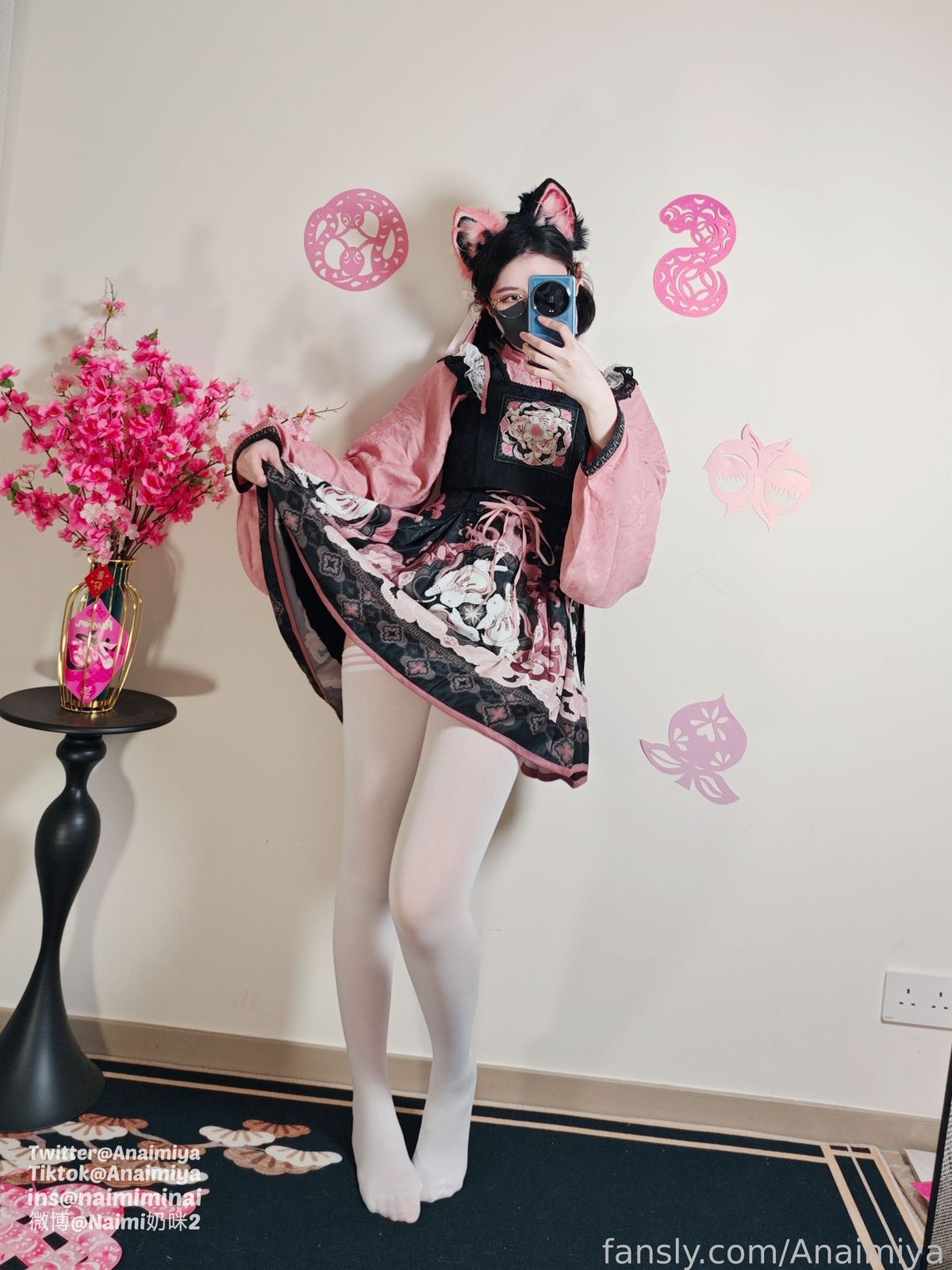 Coser@Anaimiya奶咪 – OnlyFan 2025年2月新作 春在枝头桃花已盛 (24P – 1V)