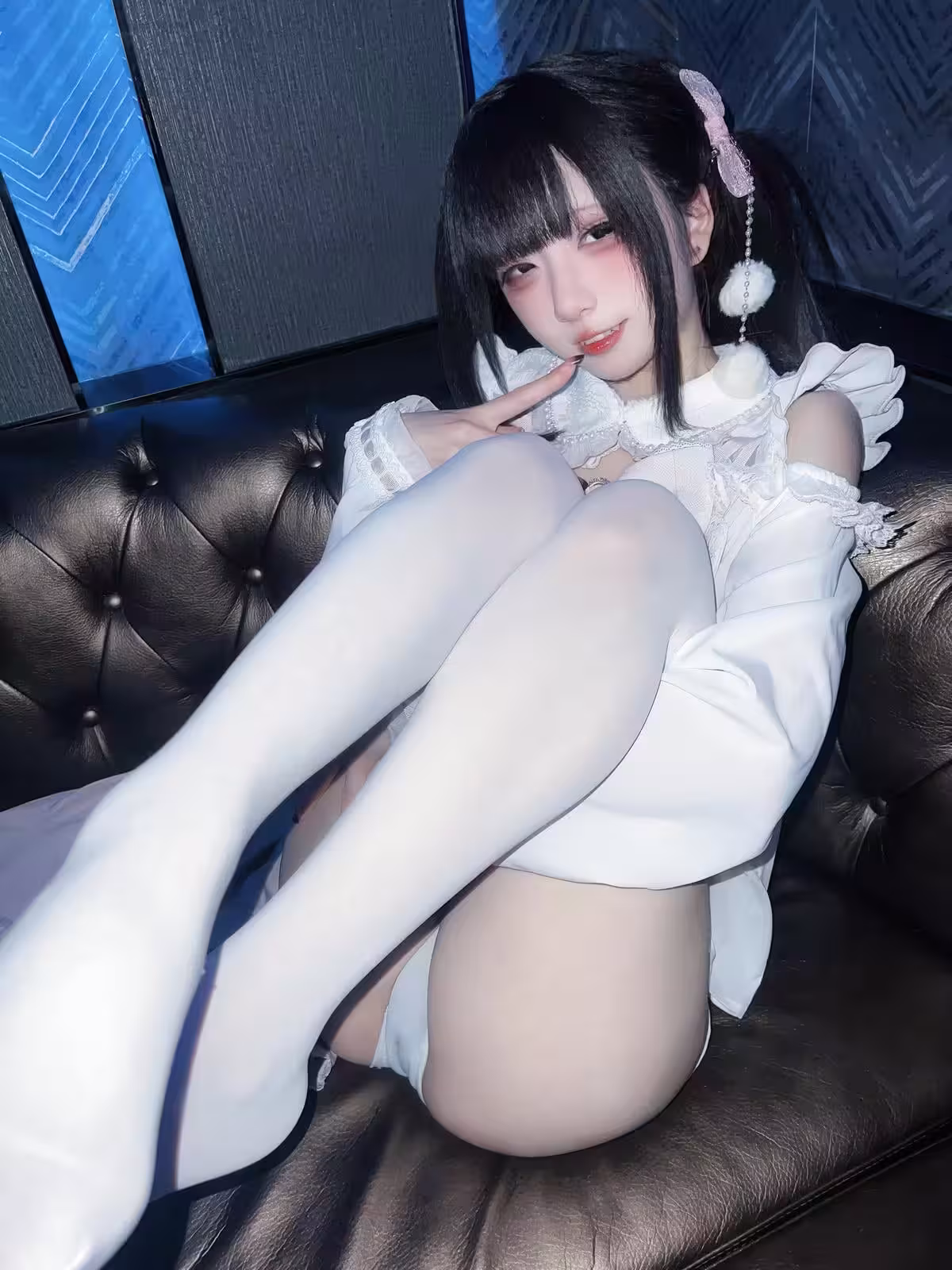 [網路收集系列]紙悅Etsu ko – 與地雷係女子的ktv約會[44P]