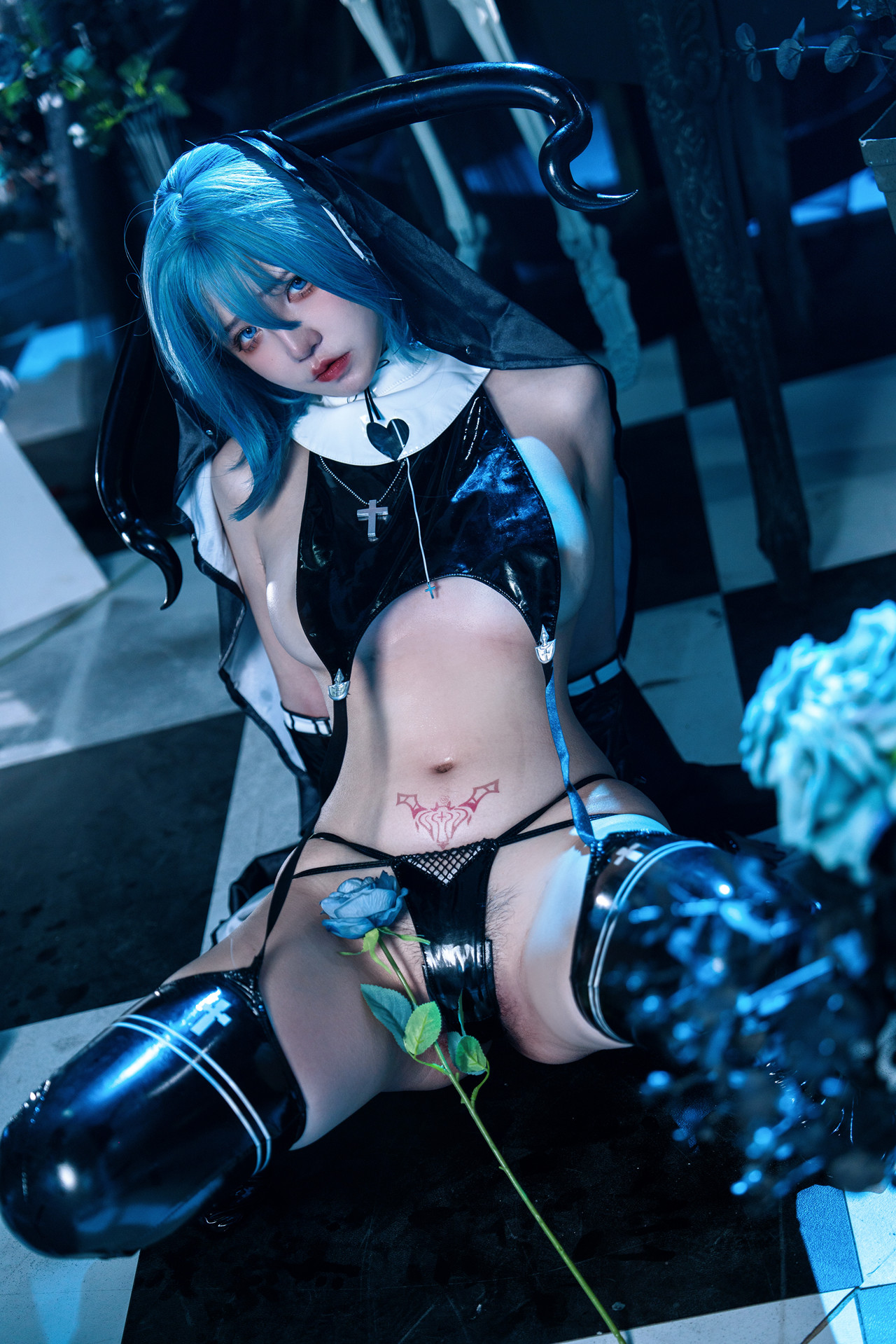 Cosplay 阿薰kaOri 蓝羽毛w魅魔(60P)