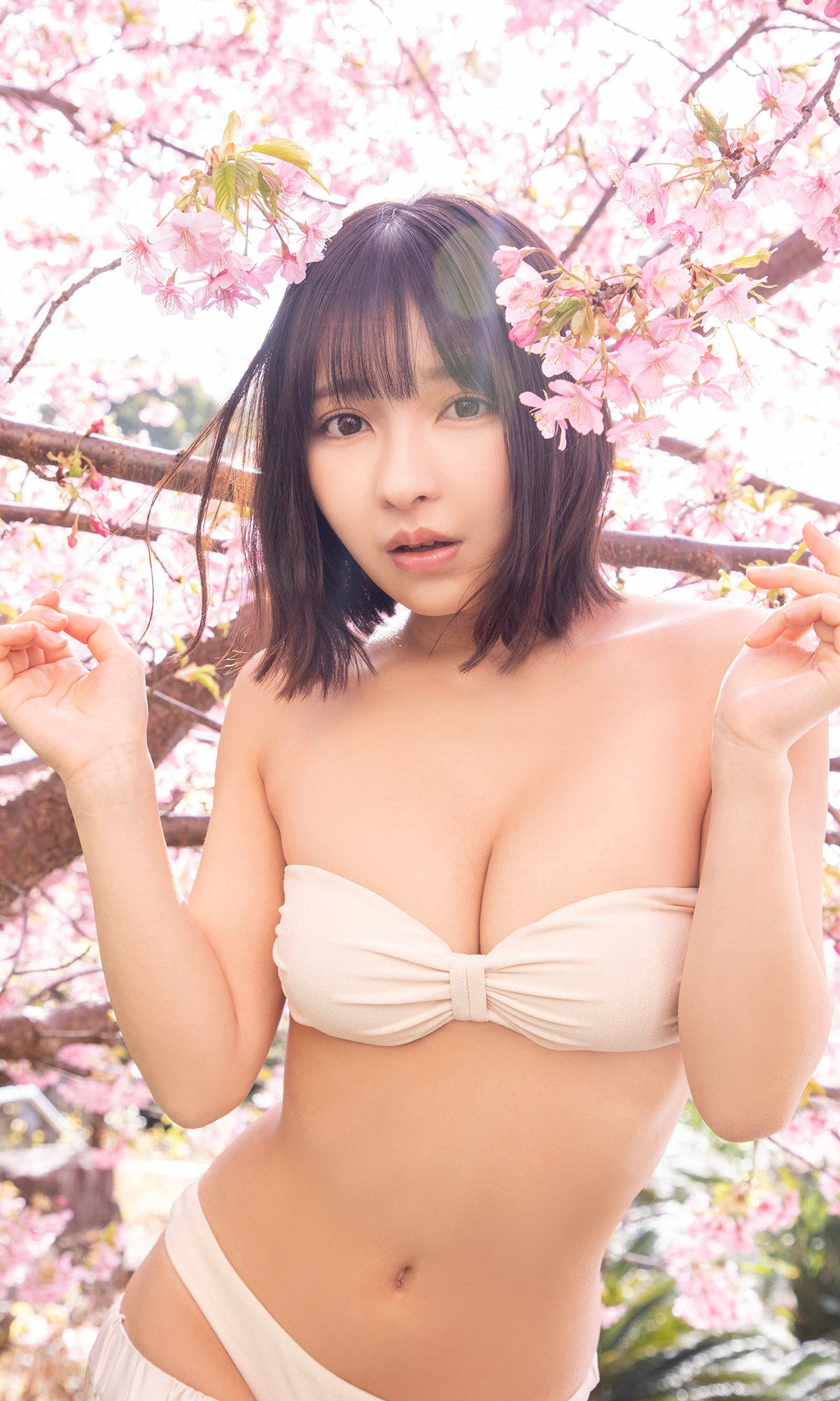 Toumi 十味, 週プレ Photo Book 「キミと春らんまん」 Set.01