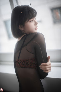 [PINK] U.Hwa (은유화) – Floral