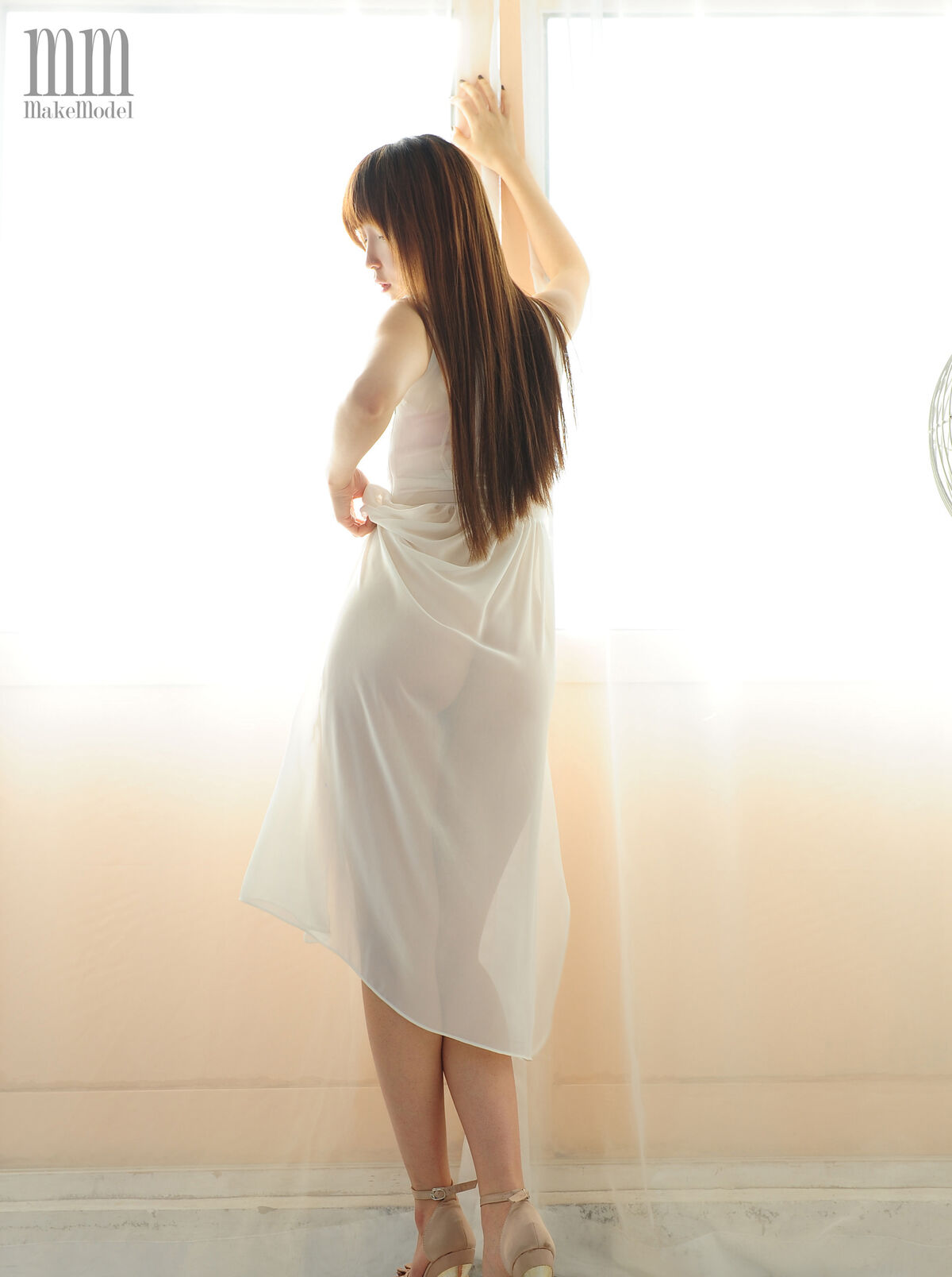 MakeModel Gahee 가희 – 2015.05.08 시선 집중 (37P)