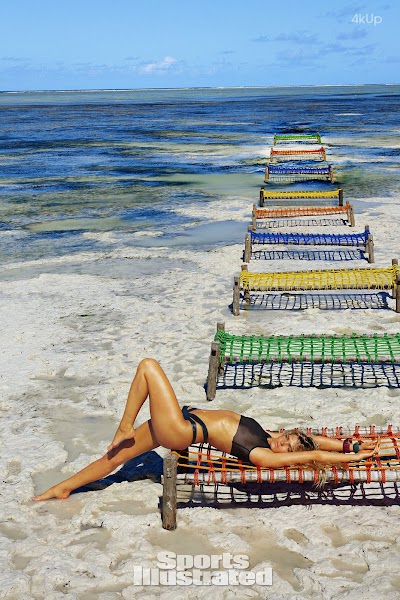 Erin Heatherton 2016 Zanzibar