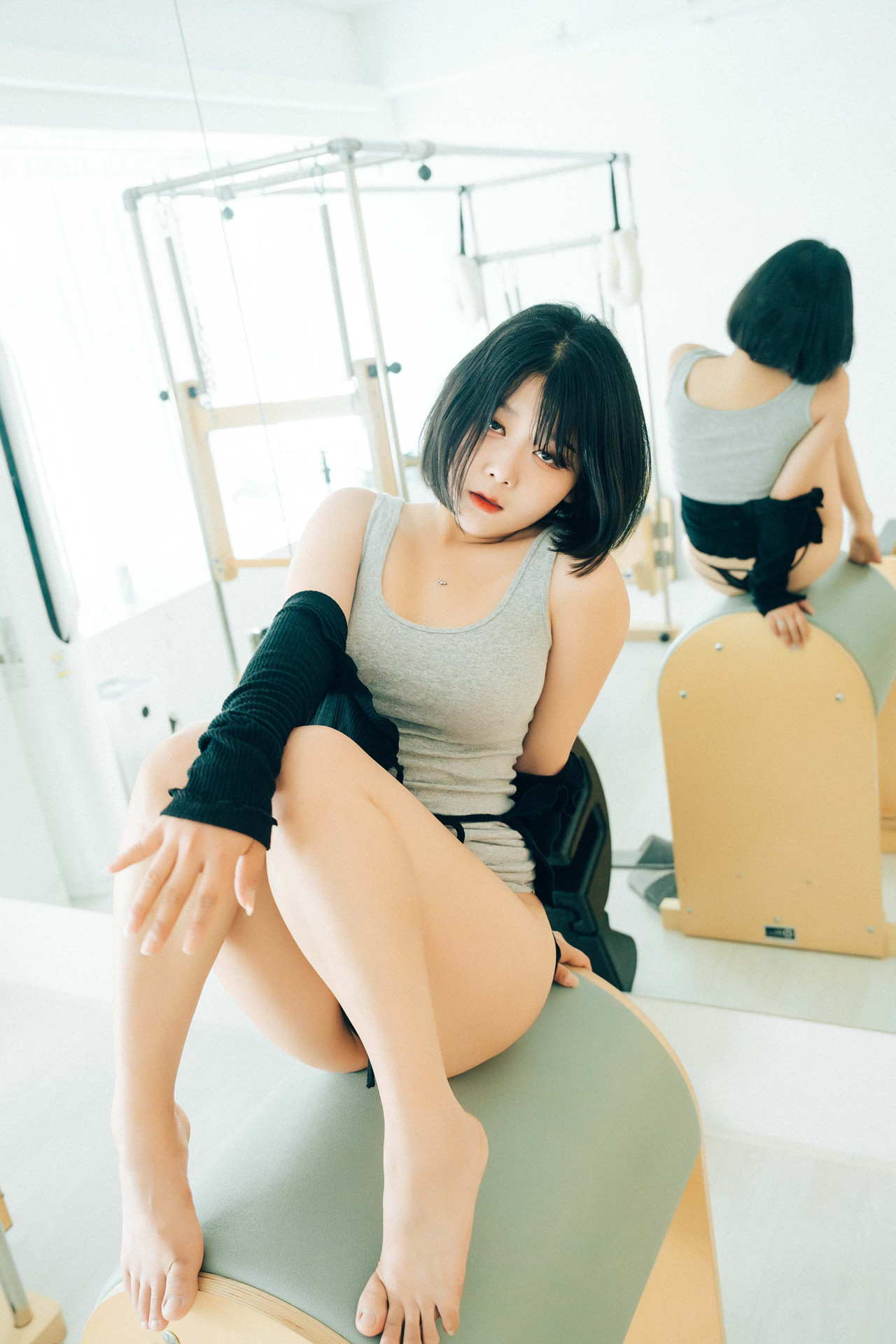 ZIA.Kwon 권지아, Haivia Photobook ‘Oily’ Set.01