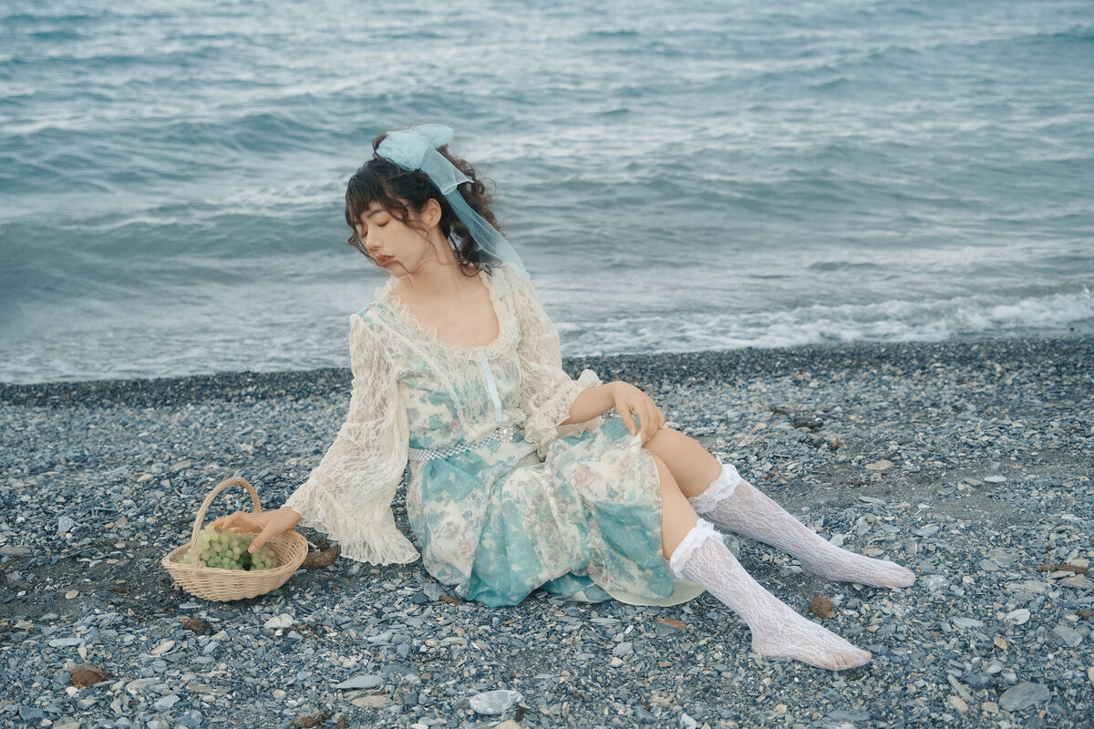 YiTuYu艺图语 Vol.8410 祝勺子 (24P)