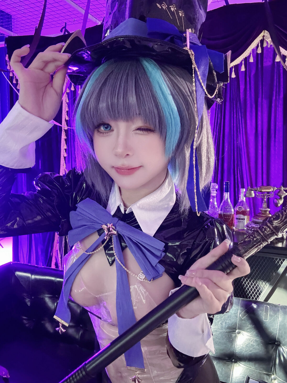 Coser@矢量鱼 – 柴郡魔术师 (40P)