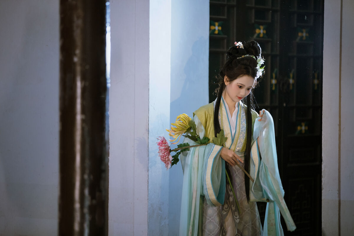 YiTuYu艺图语 Vol.8445 就是叫美男啊 (22P)