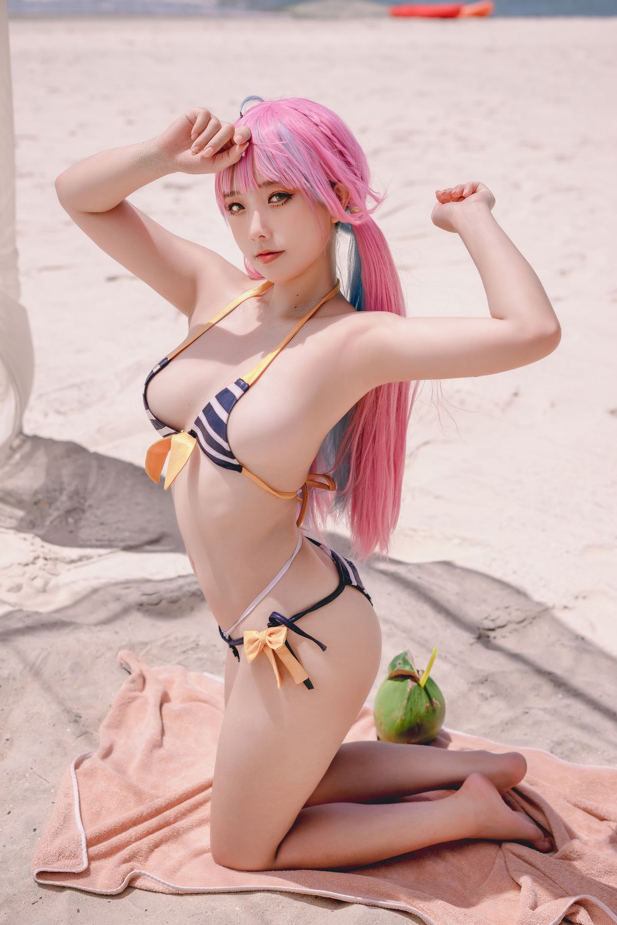 Coser@Messie Huang – Aqua Bikini (35P)
