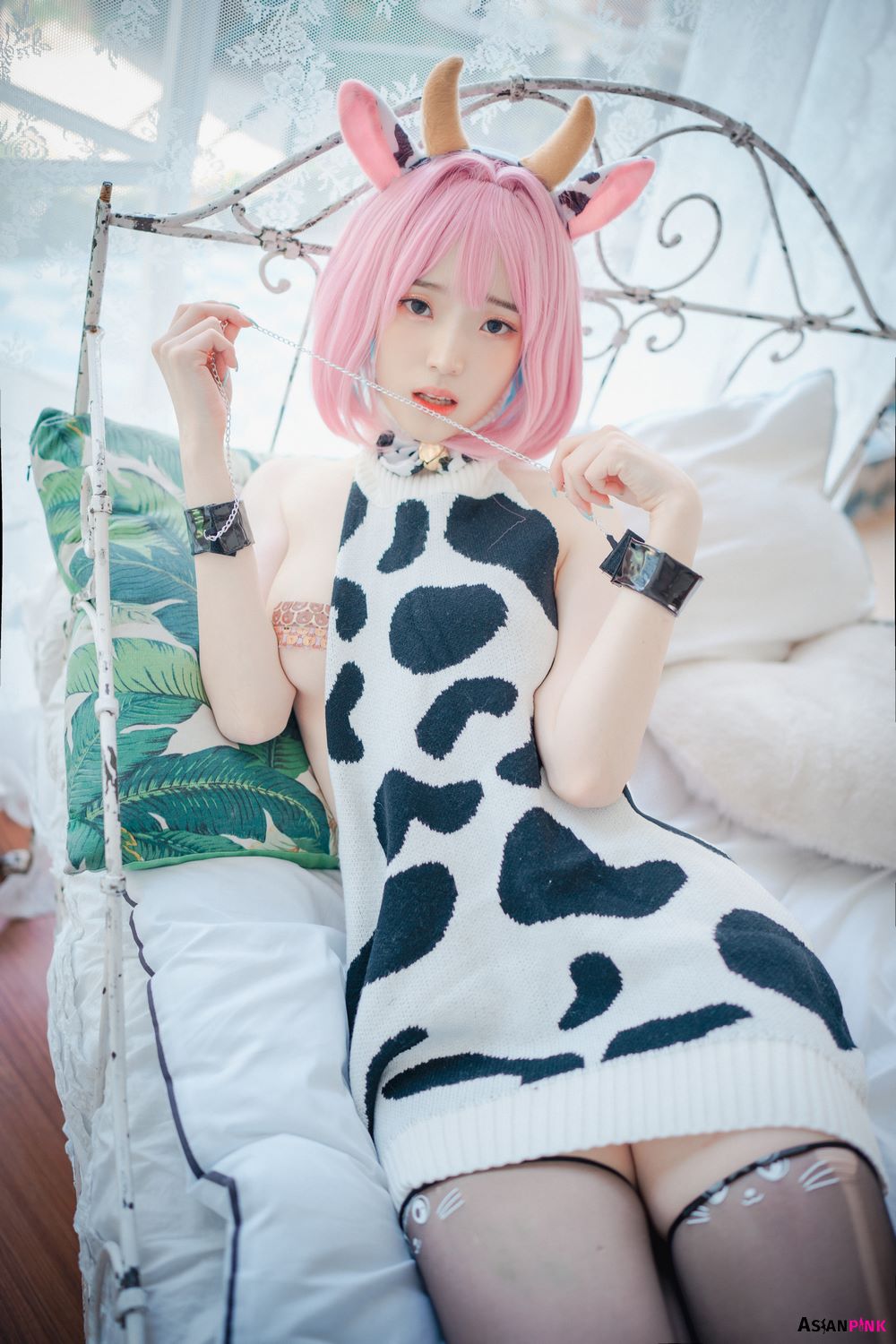 DJAWA Photo – Bambi (밤비) – Riamu’s Celebrating the Year of the Cow