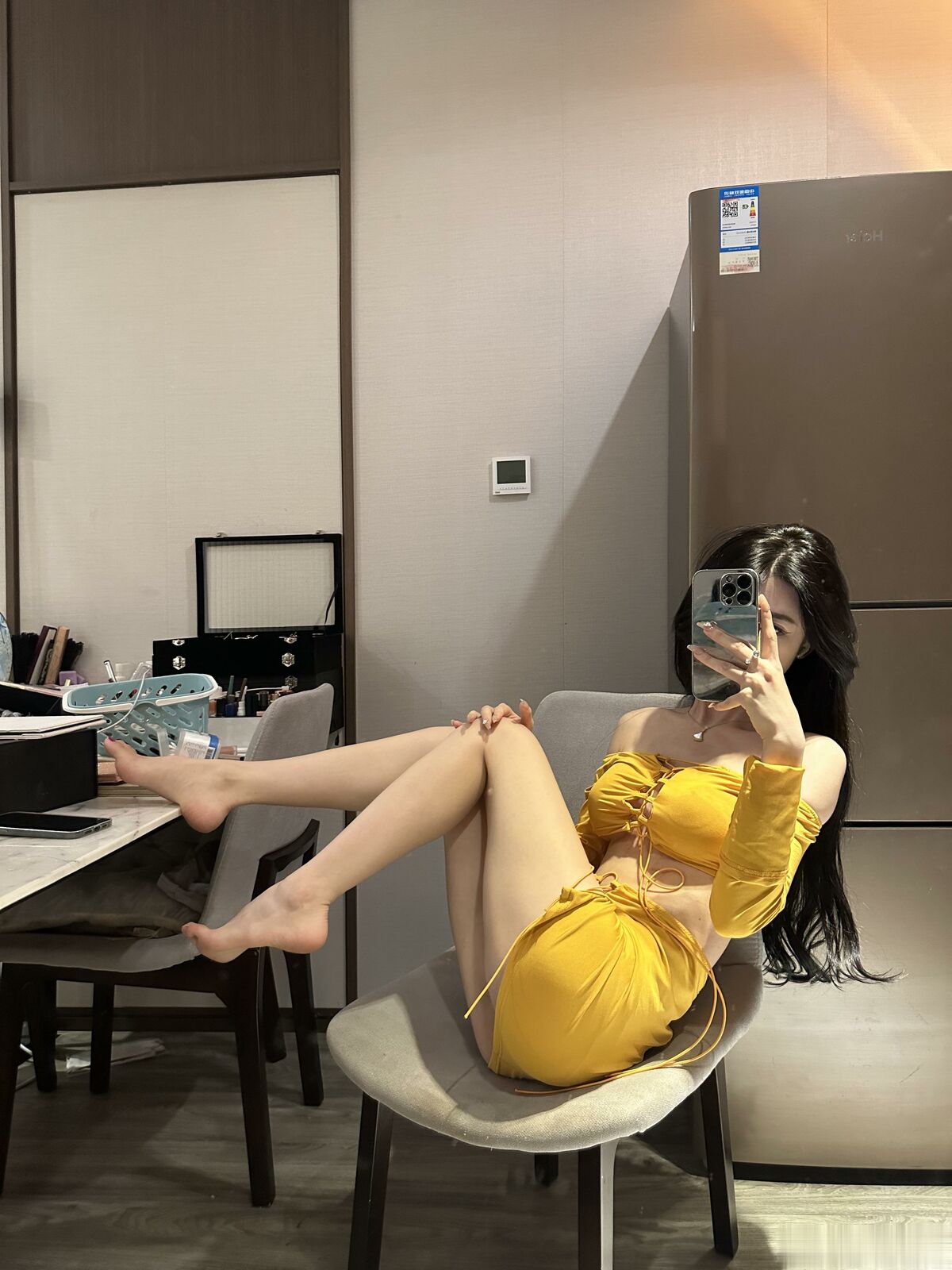 Li Yun Xi Baby 黎允熙baby – 柠檬黄 (37P)