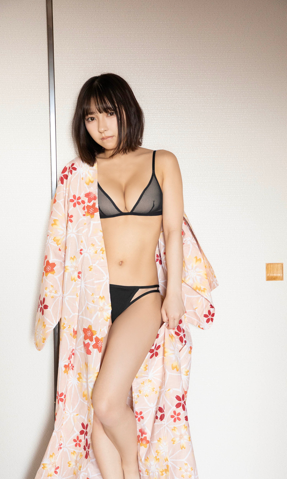 Toumi 十味, 週プレ Photo Book 「キミと春らんまん」 Set.03