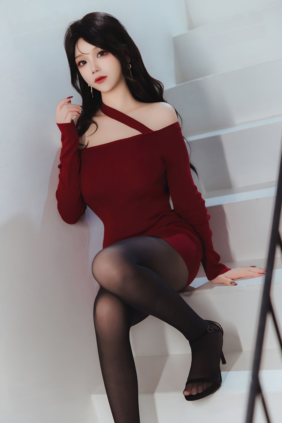 Coser@雪晴Astra – 红裙黑丝小娇妻 (66P – 2V)