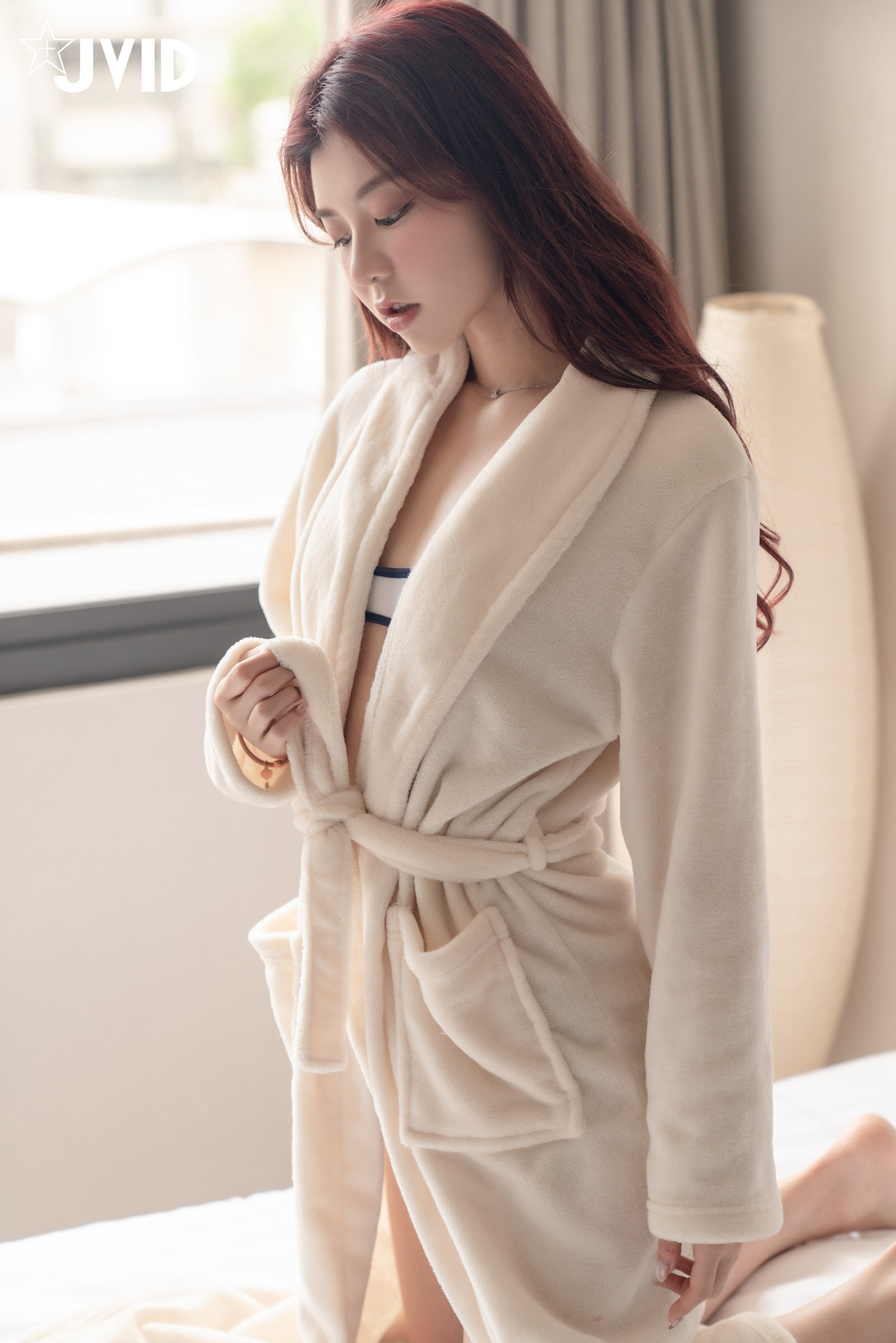 JVID 卡洛琳Caroline – 帶學妹來一日溫泉之旅 Set.01(38P)