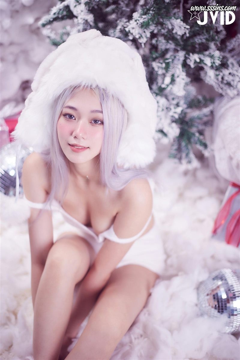 JVID_Verna – 性感的愛死寂寞人雪女Verna陪你度過聖誕寒冬 [124P + 1V／597.8MB]