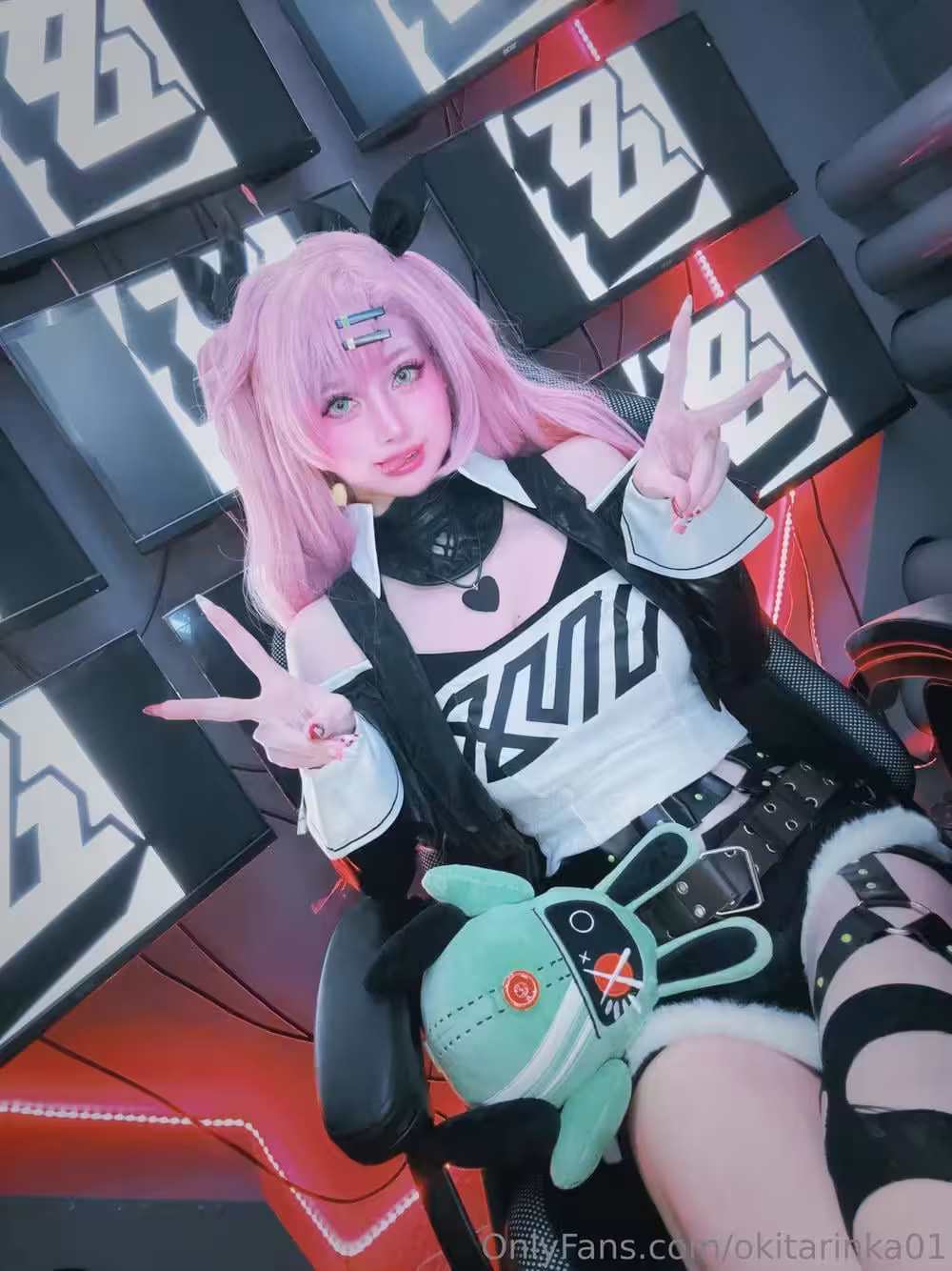 Okita Rinka – Nicole DeMara