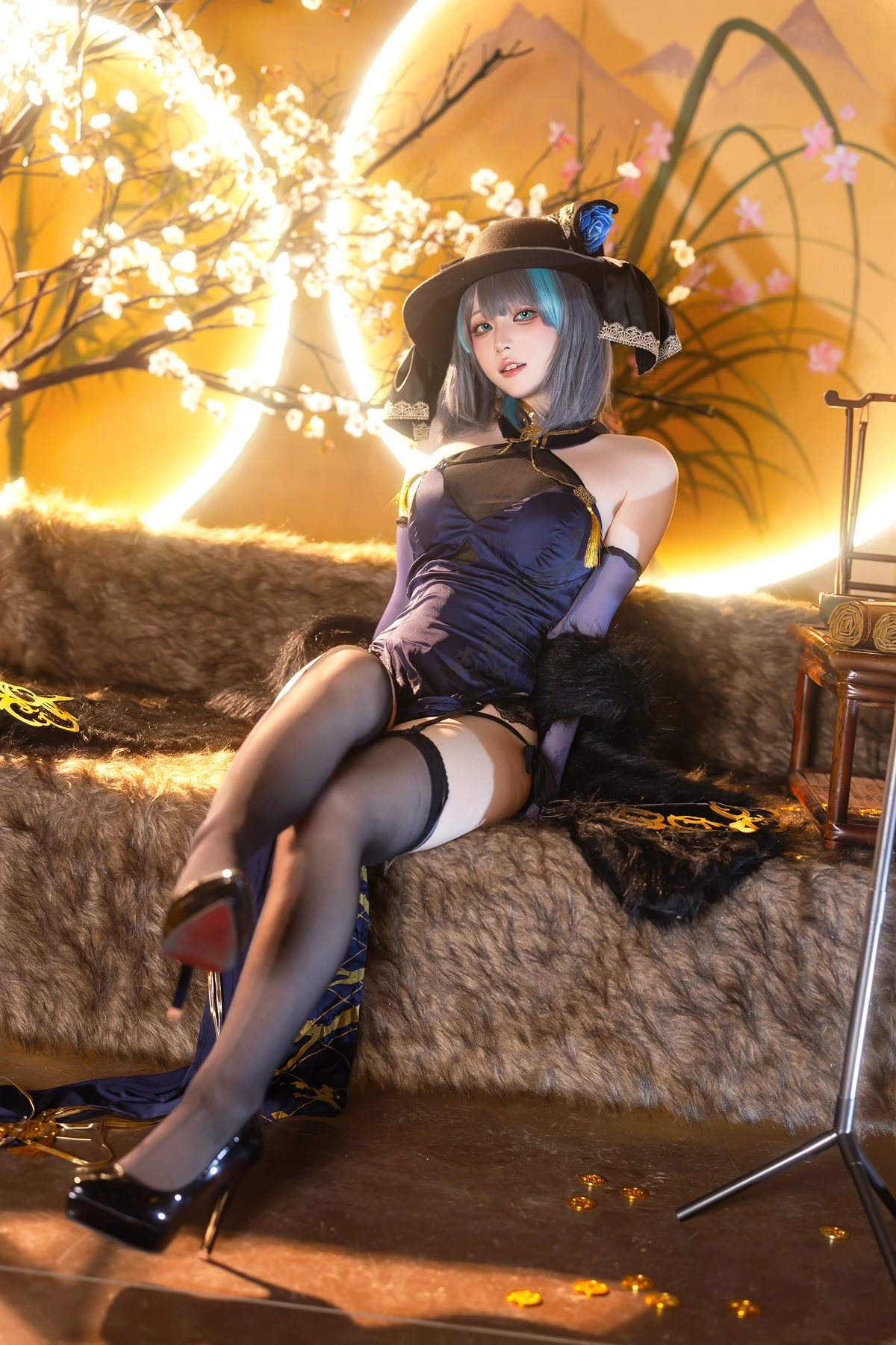 Cosplay 屿鱼 – 金装猫猫头