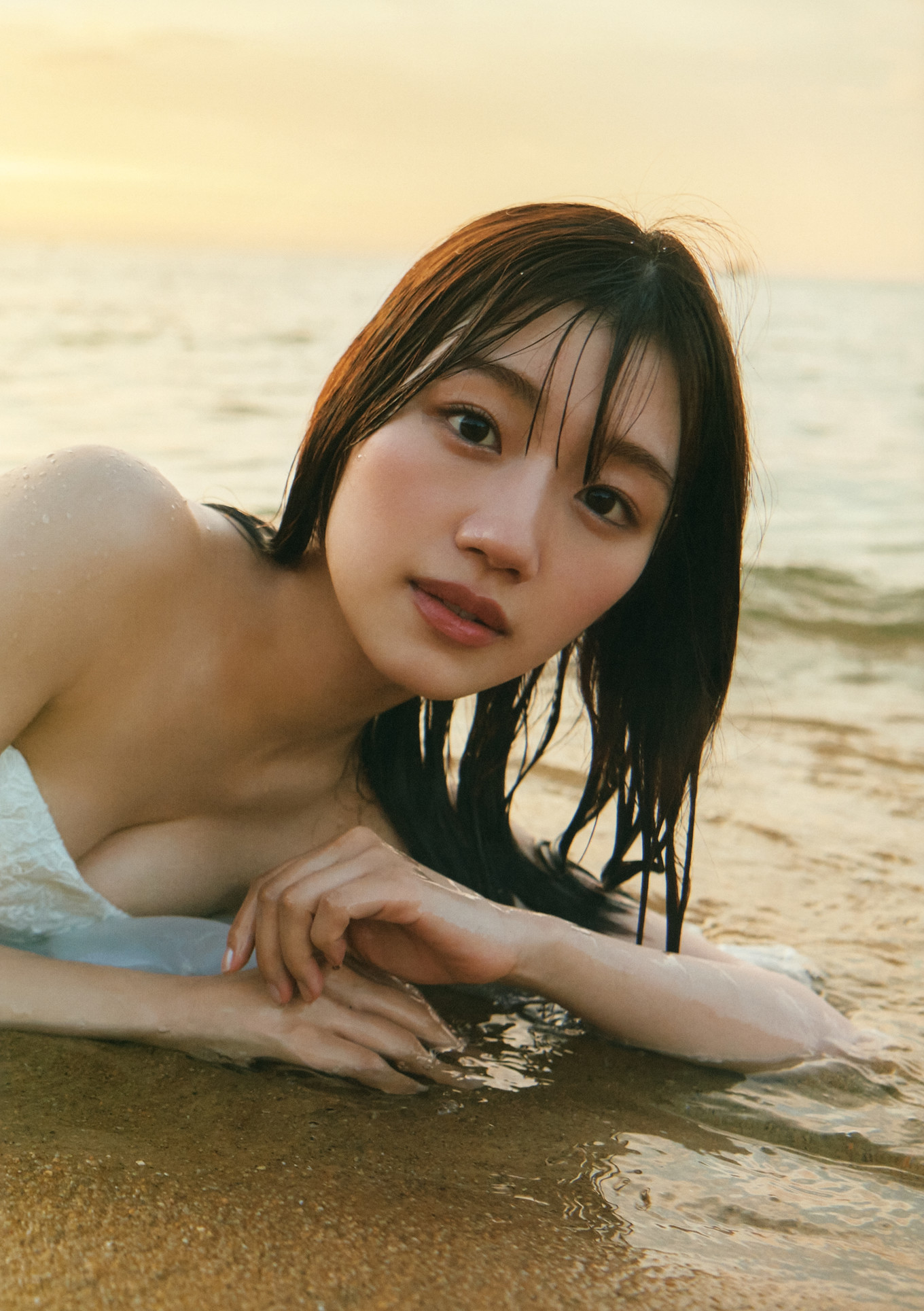 Mirei Sasaki 佐々木美玲, 1st写真集 「陽射しのパレード」 Set.03