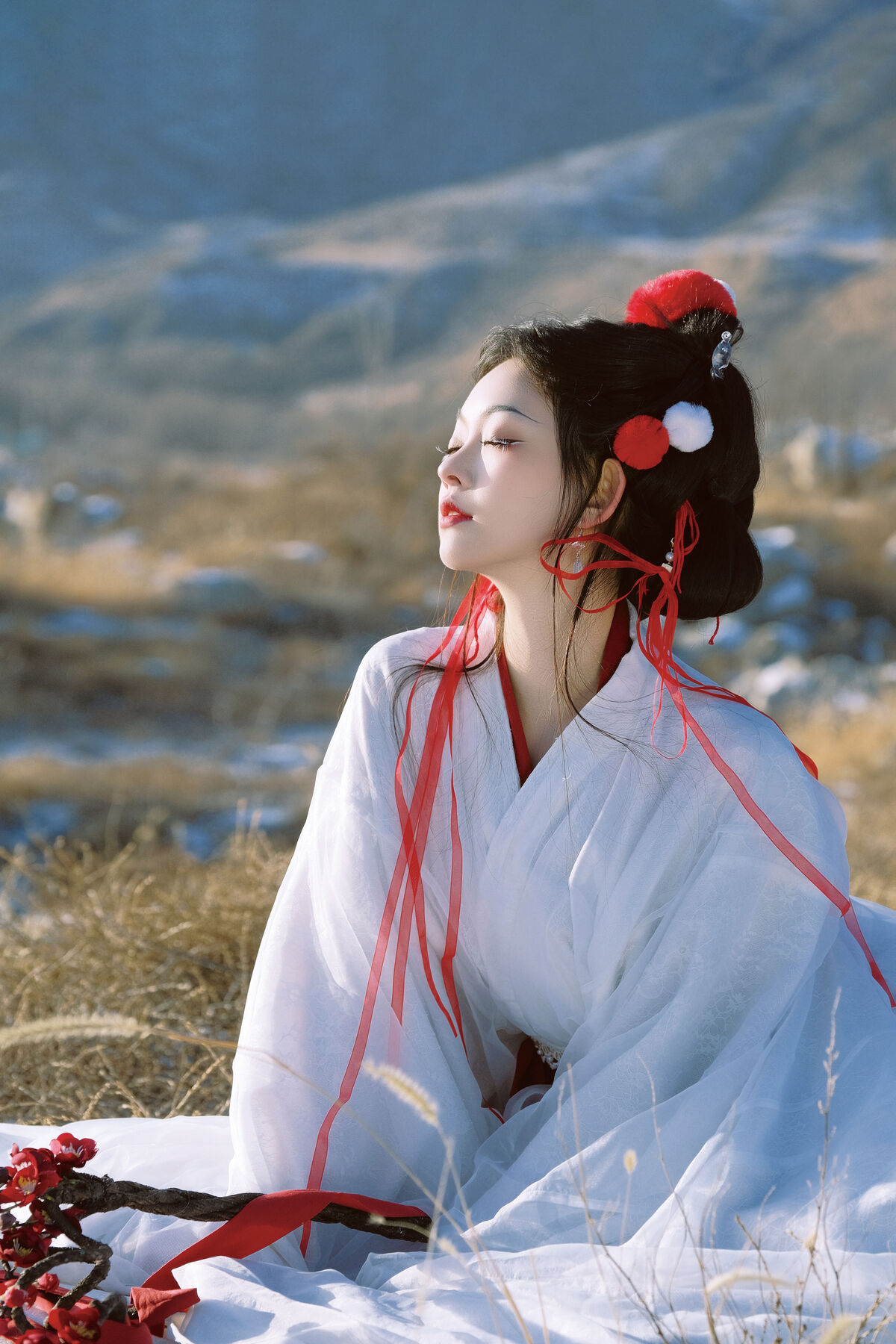YiTuYu艺图语 Vol.8389 秋秋 (24P)