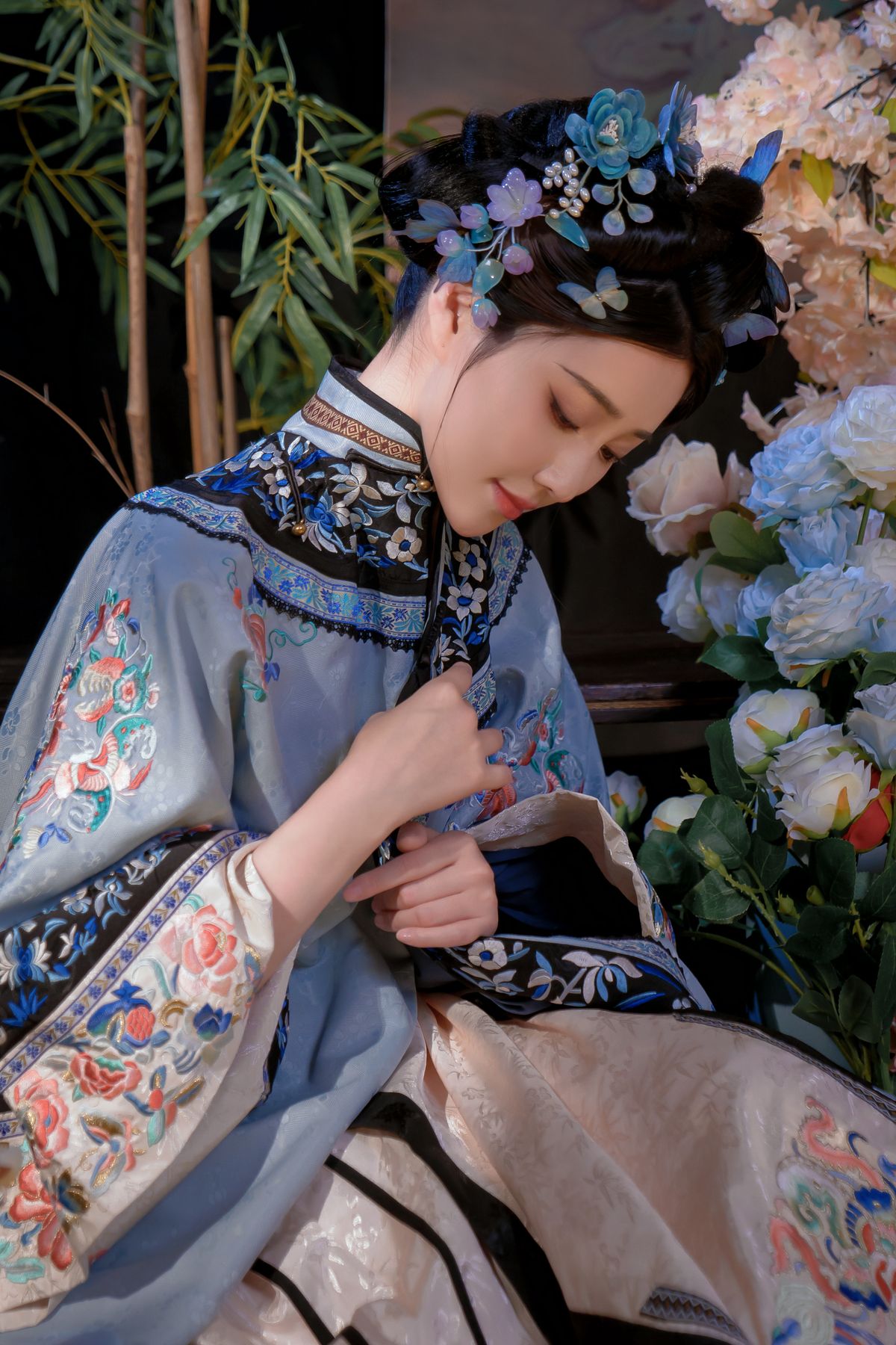 Coser@年年Nnian – 丝兰陵 (72P)