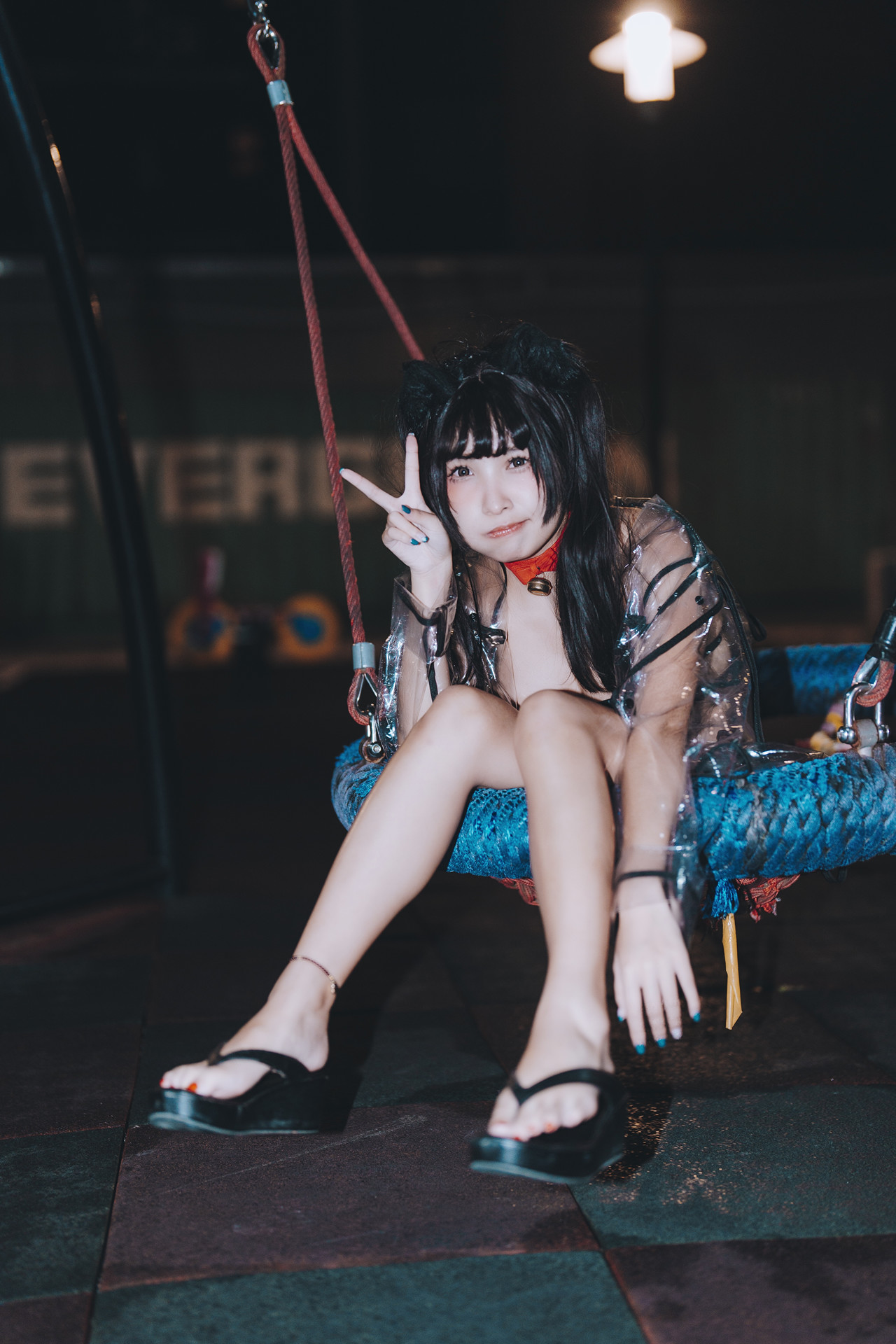 慕慕Momo, ヌード写真集 溜雨衣貓貓 Rainy Day