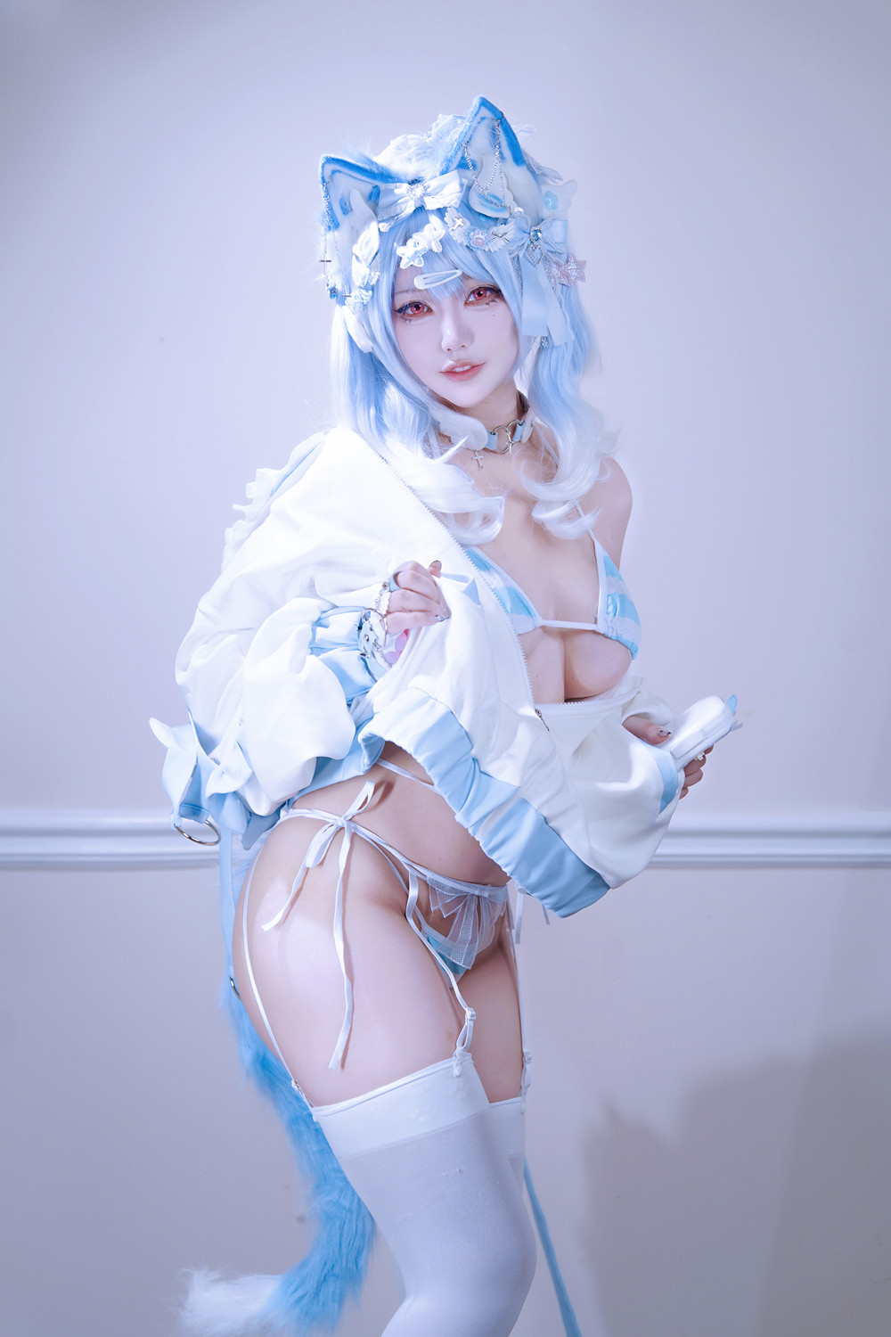 Cosplay 狐洛洛子 – 水色猫猫头