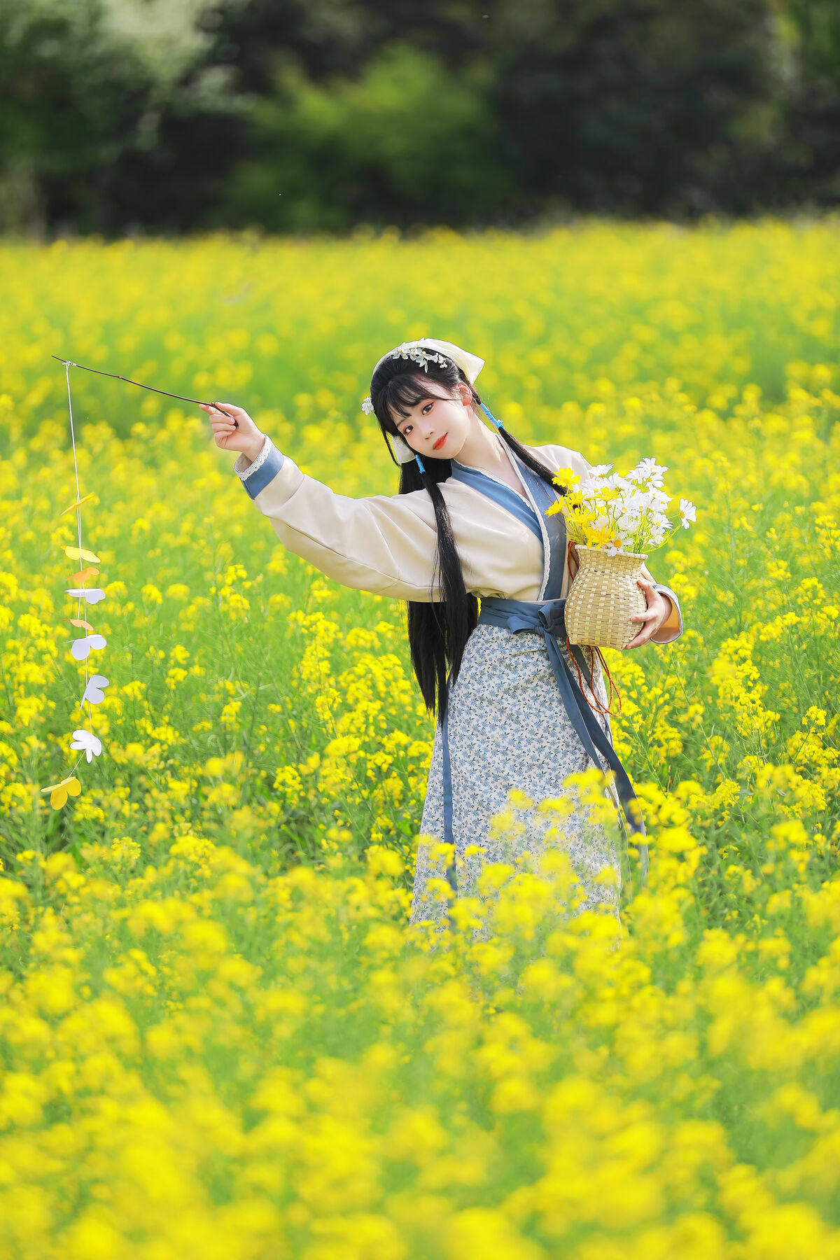 YiTuYu艺图语 Vol.8416 周周Ay (26P)