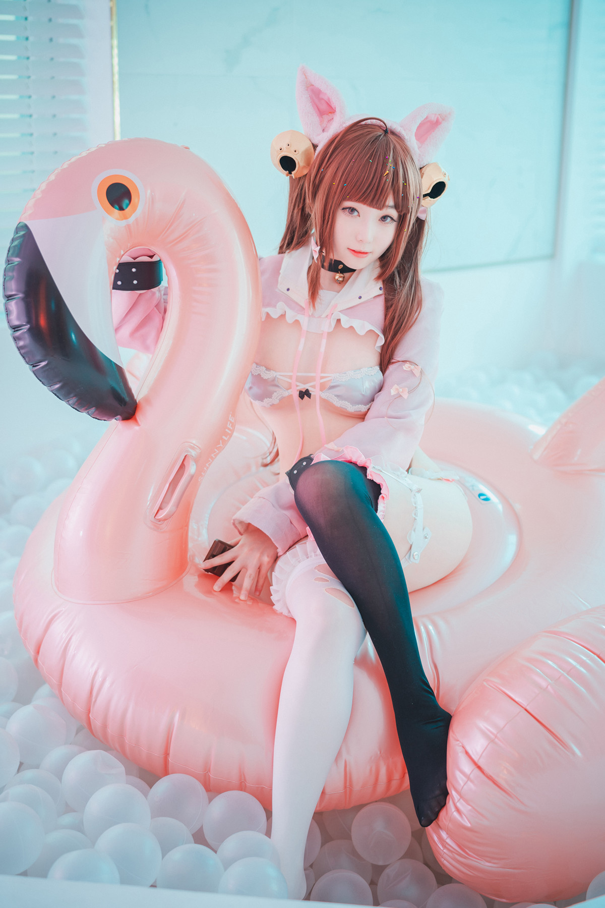 Bambi 밤비, DJAWA ‘Candy Jelly Love’(48P)