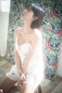 [PINK] U.Hwa (은유화) – Floral