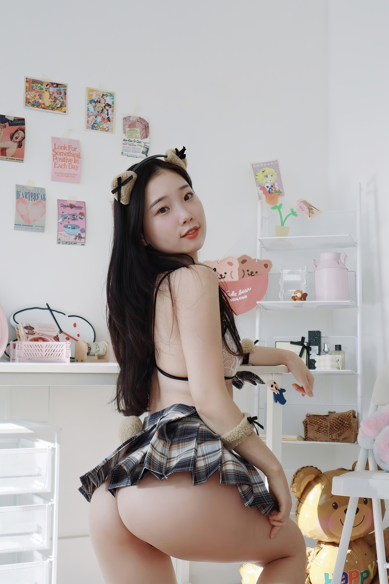 Pureding 퓨딩, Photobook Vol.10 Set.01