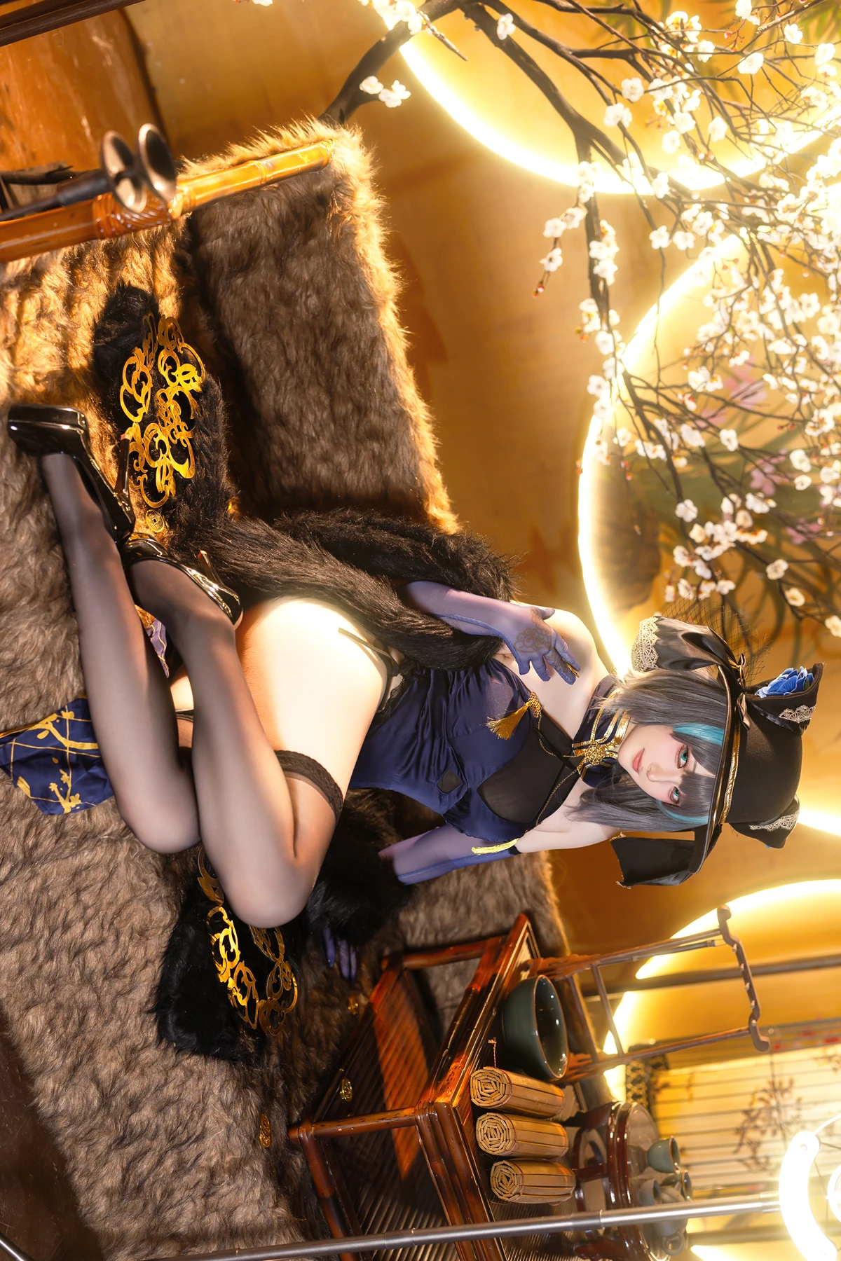 Cosplay 屿鱼 – 金装猫猫头