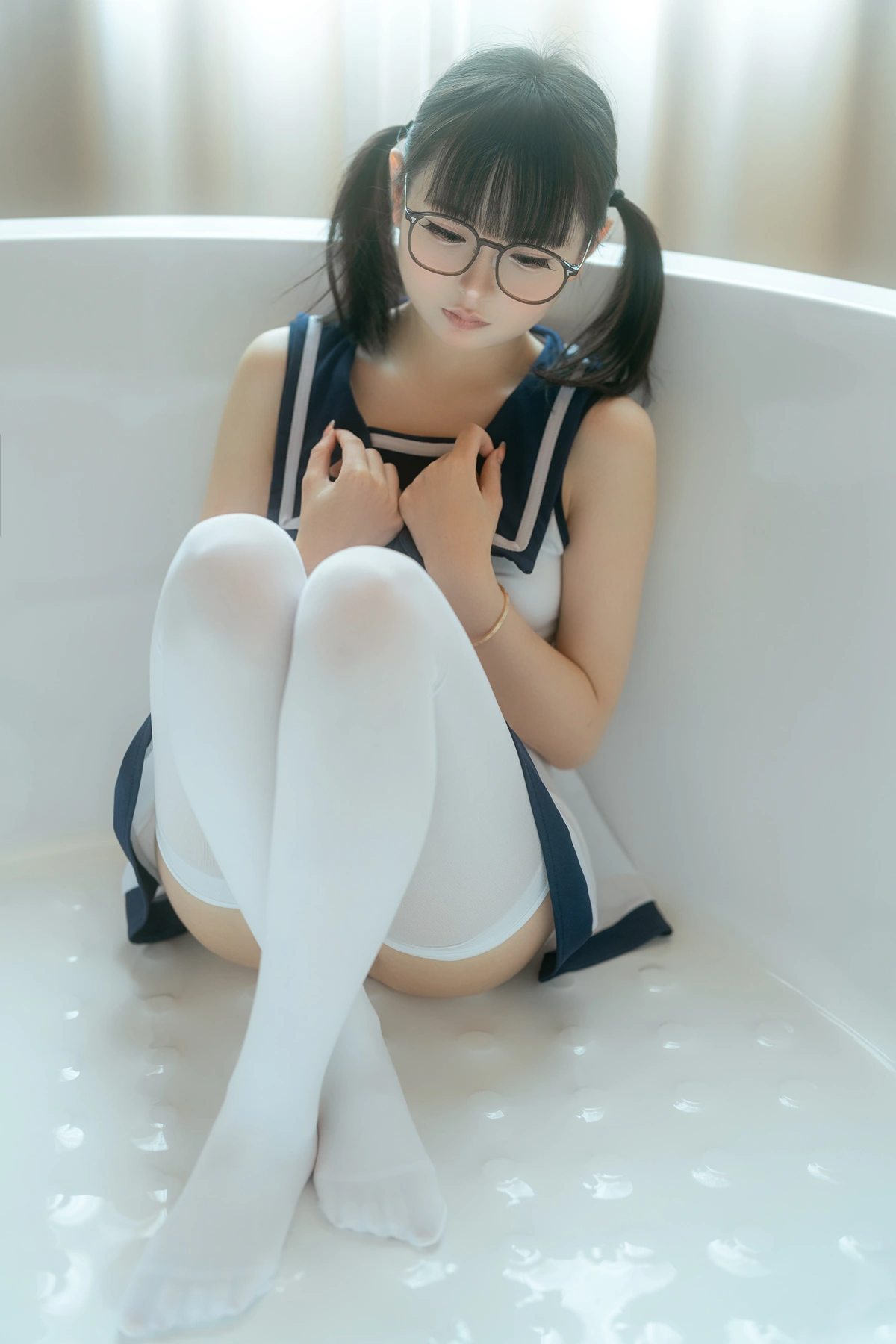 Cosplay 幼水铃衣 – 梦浴少女 Set.01