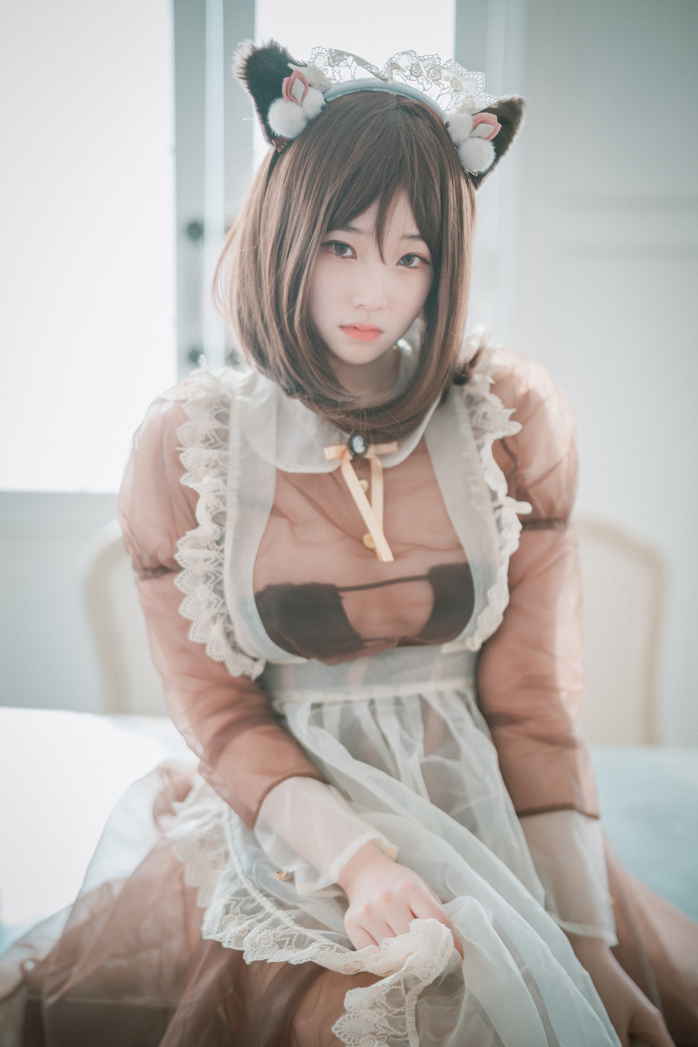 Bambi 밤비, DJAWA ‘Pure Marron Maid’(45P)