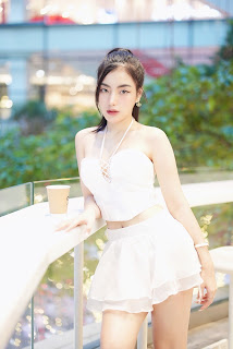 SiS Magazine P2