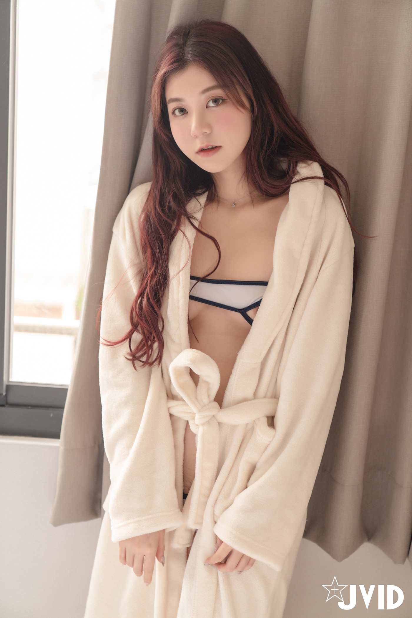 JVID 卡洛琳Caroline – 帶學妹來一日溫泉之旅 Set.01(38P)